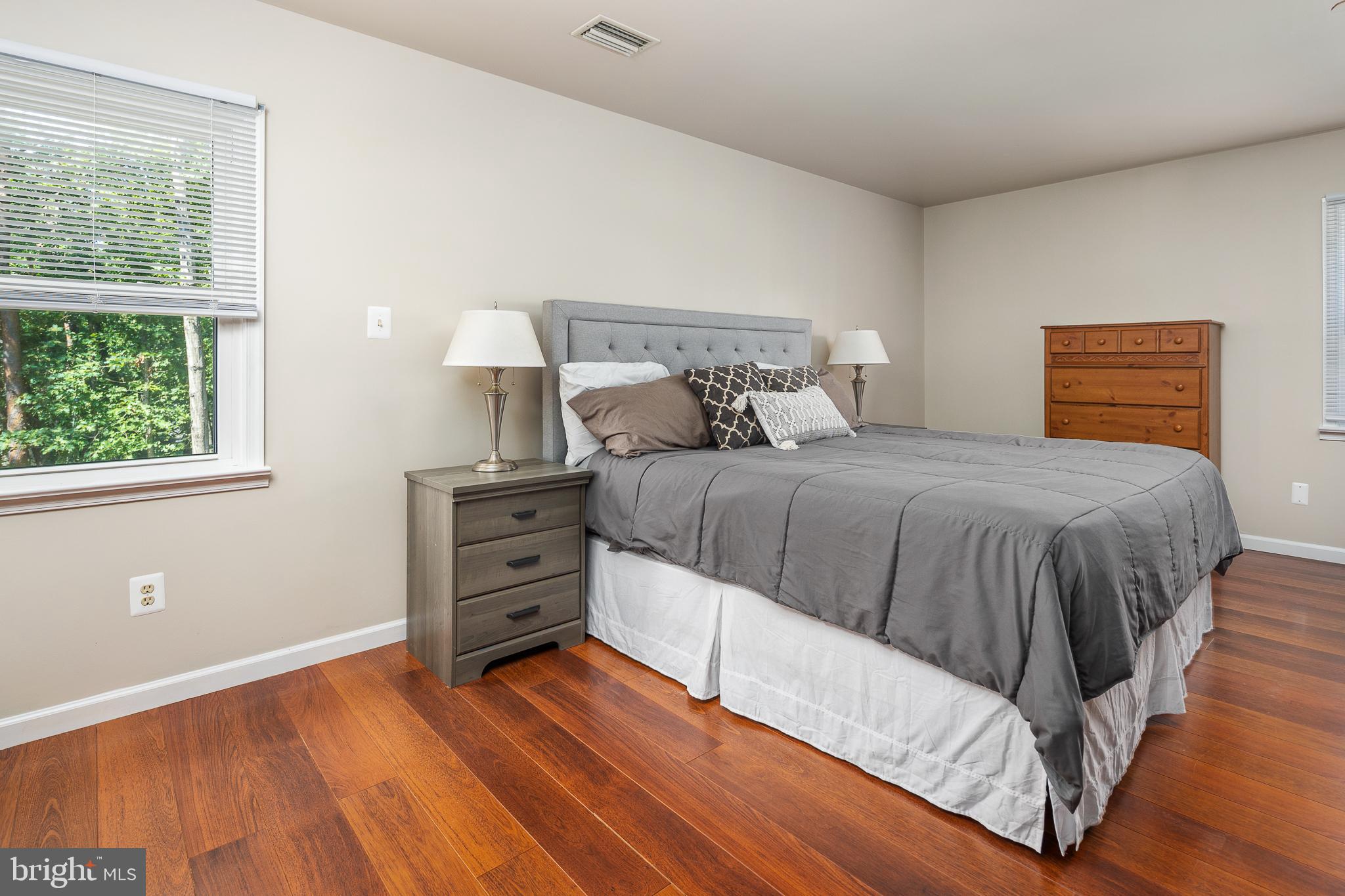 TIMBER LANE - Residential