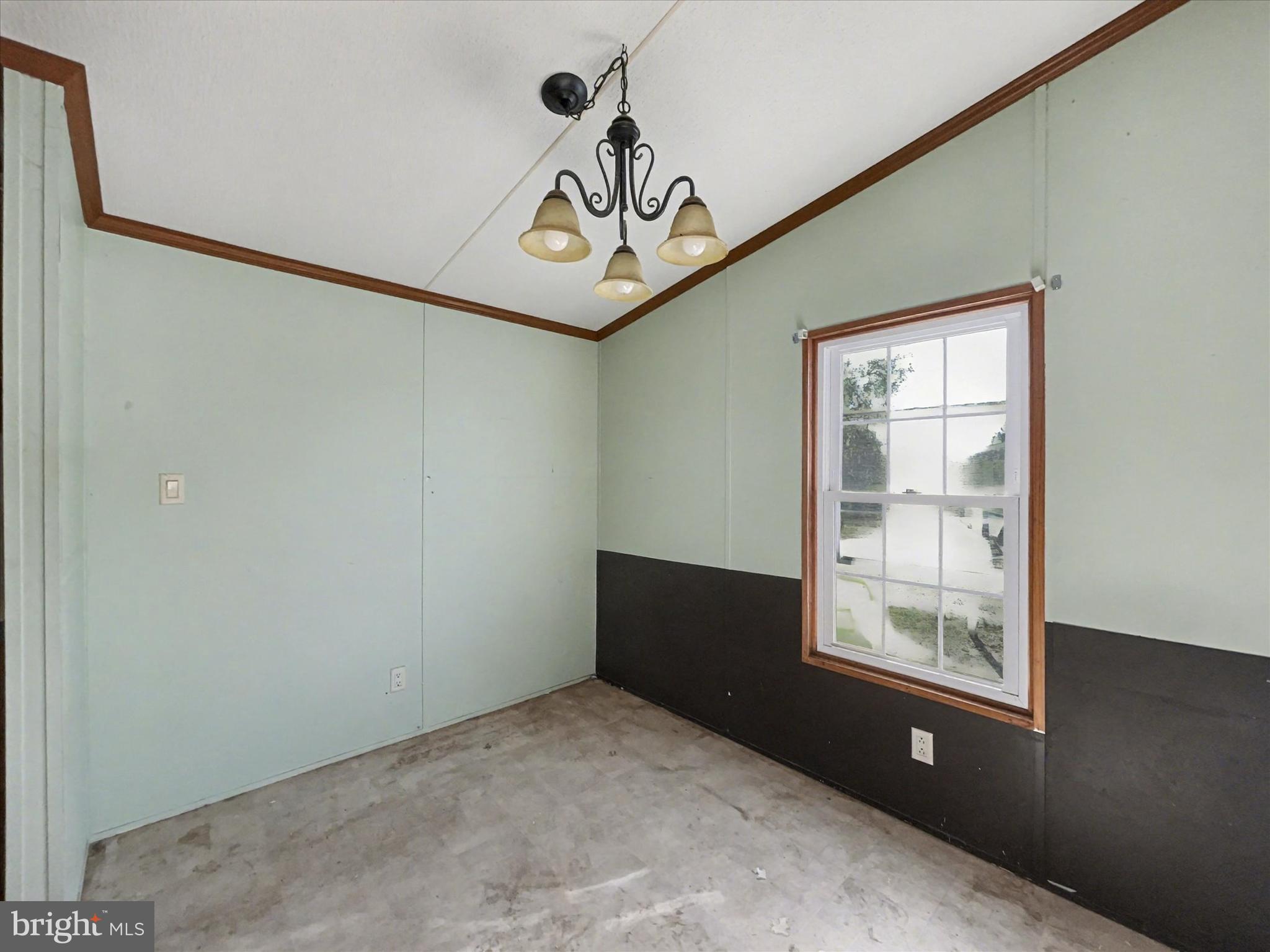 1680 WOOD CREST LANE