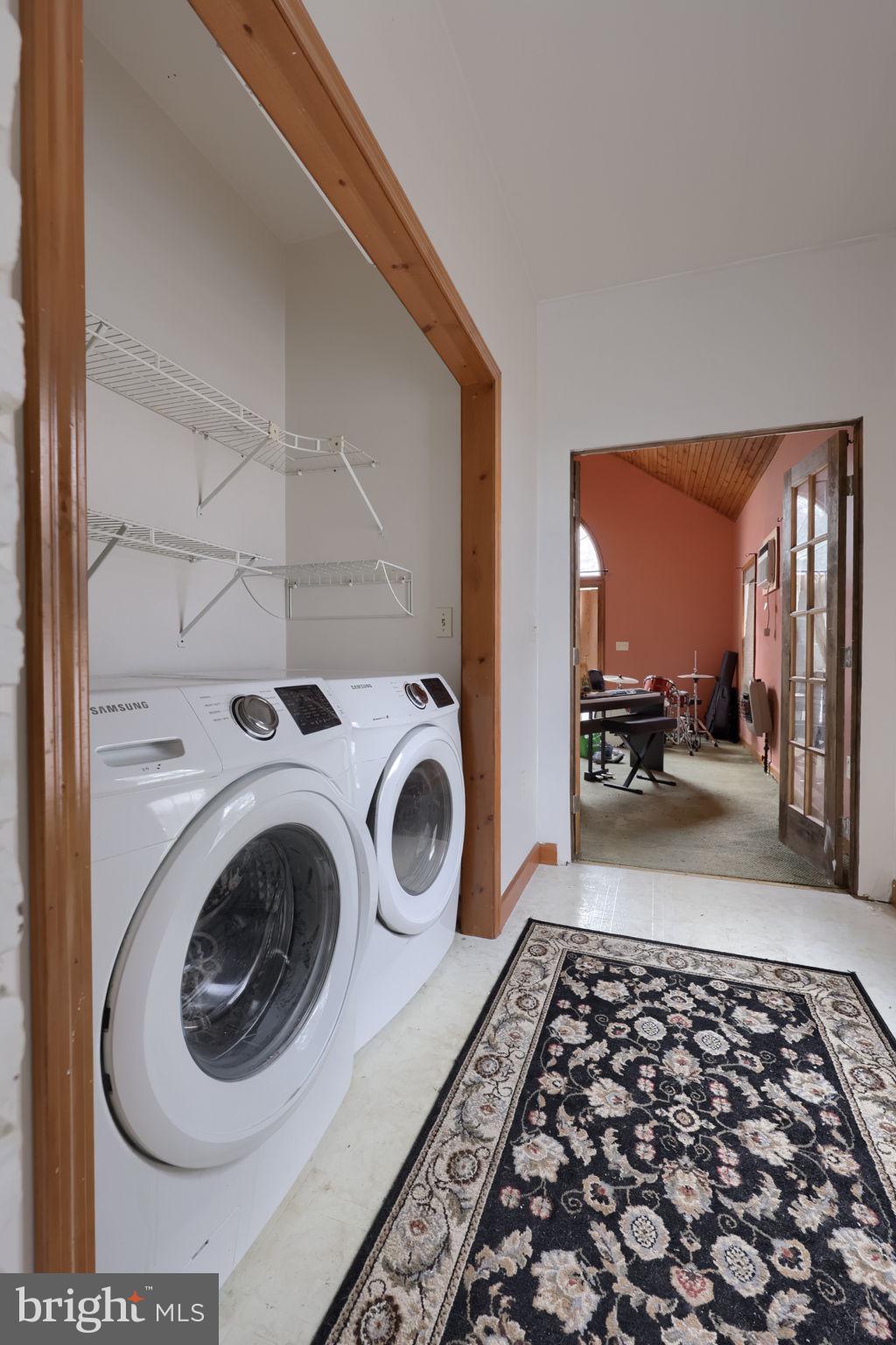 SCHOOL LANE HILLS - Residential