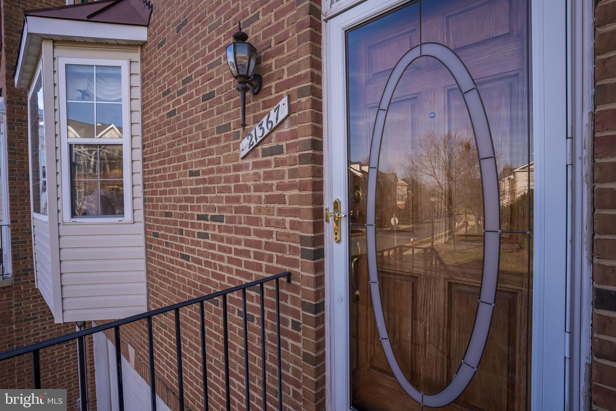 ASHBURN FARM - Residential Lease