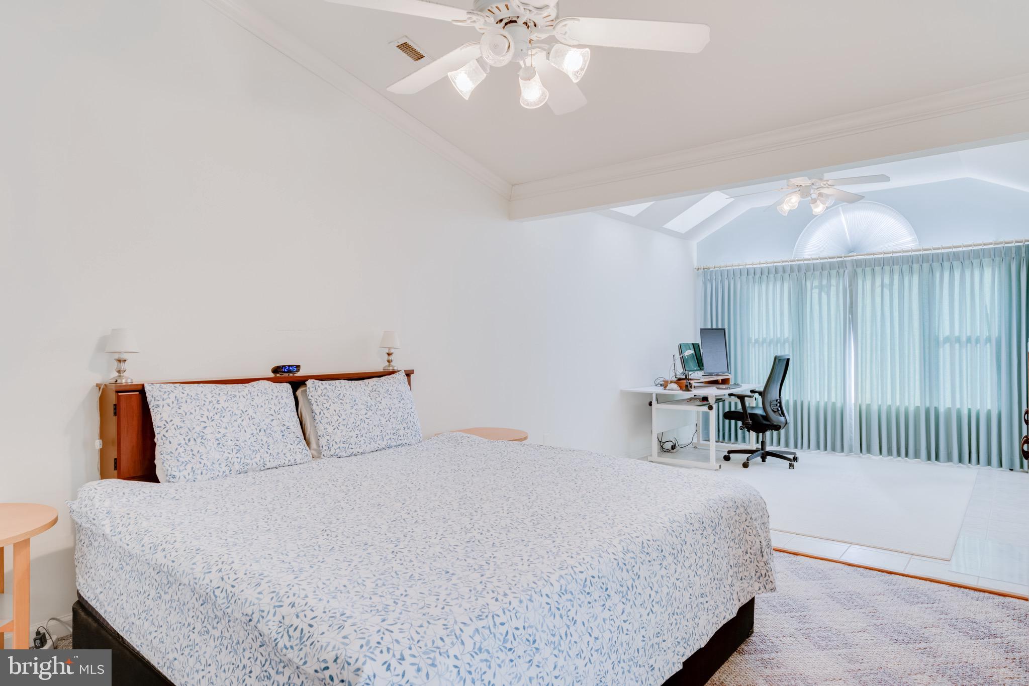 ASHBURN FARM - Residential Lease