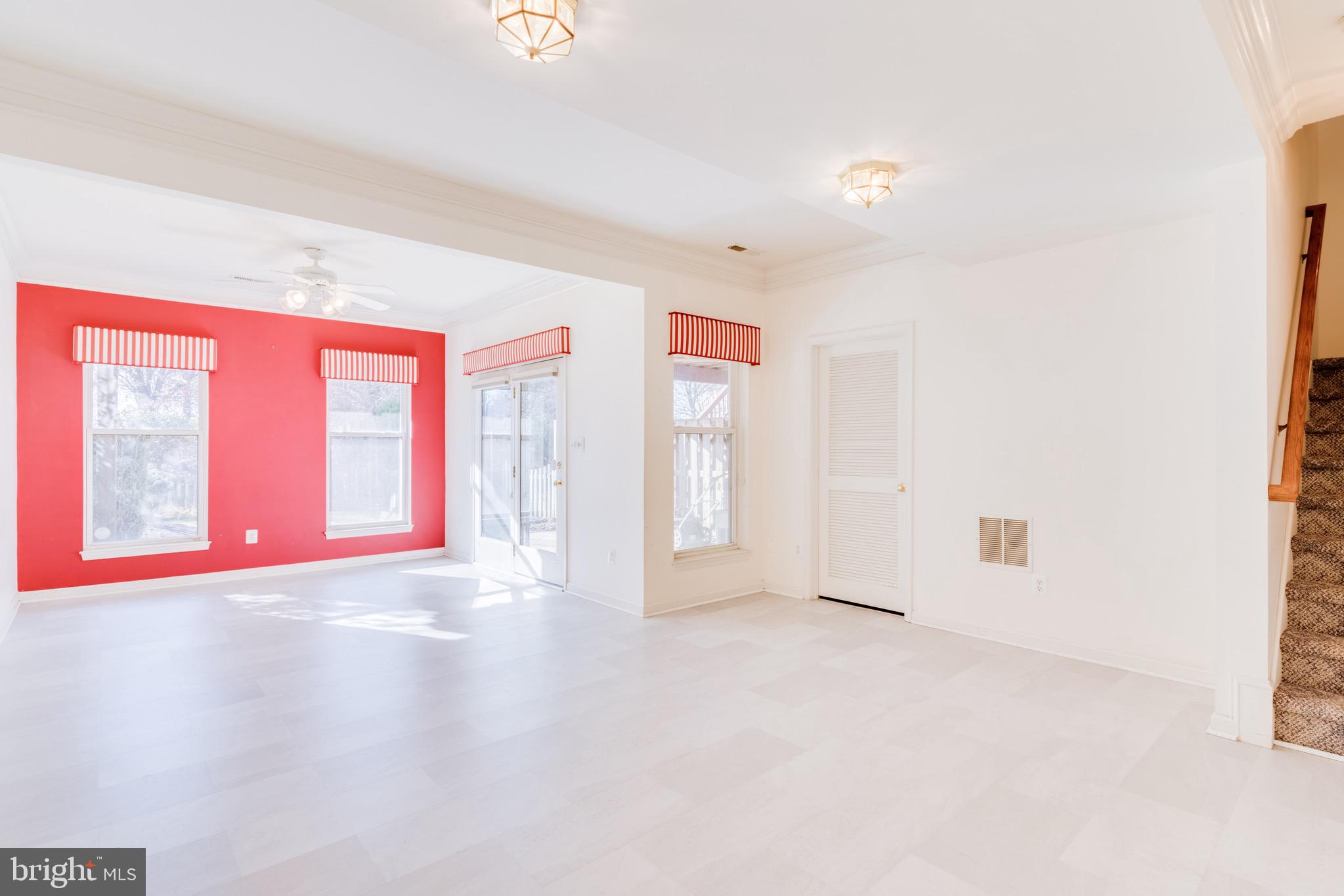 ASHBURN FARM - Residential Lease