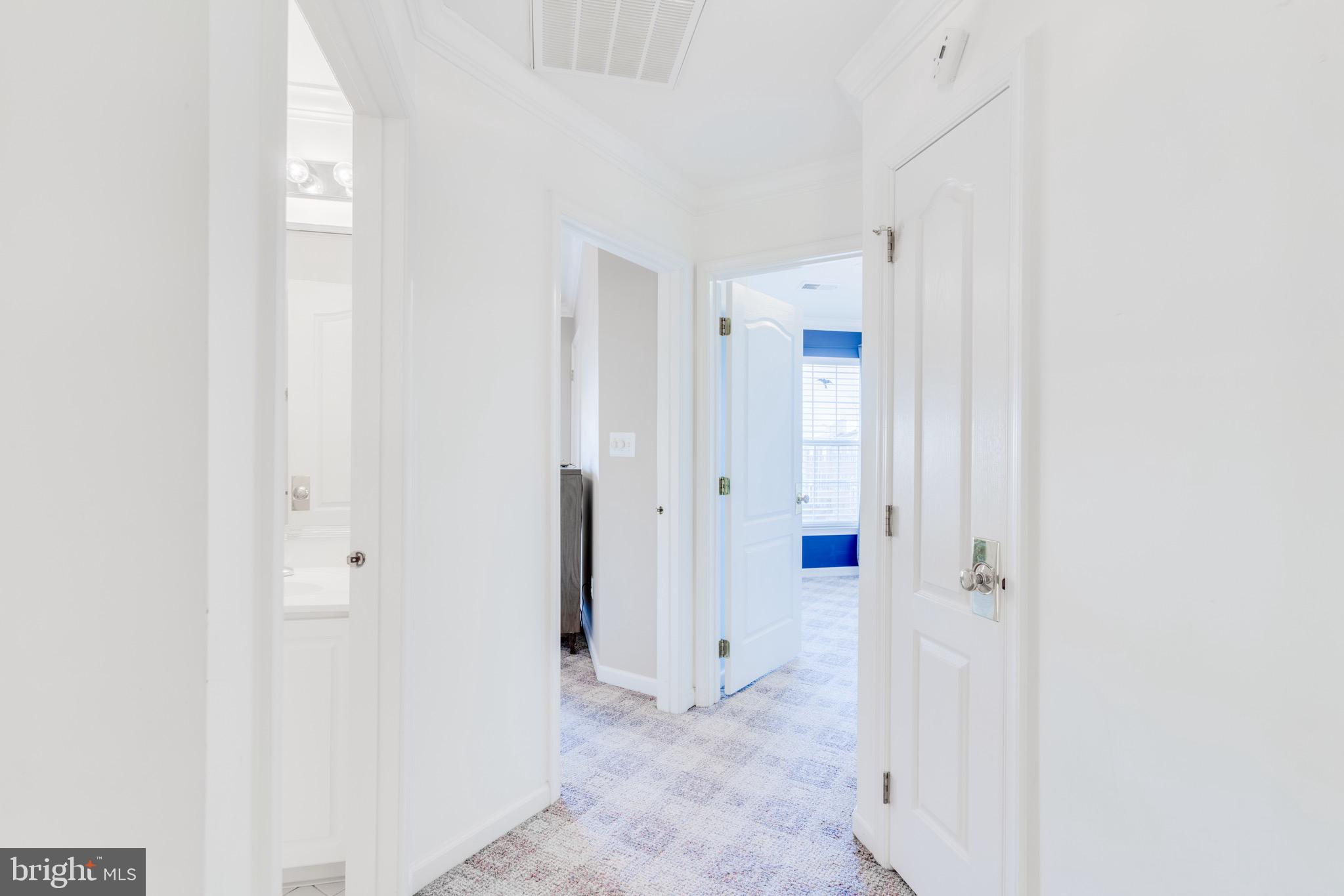 ASHBURN FARM - Residential Lease