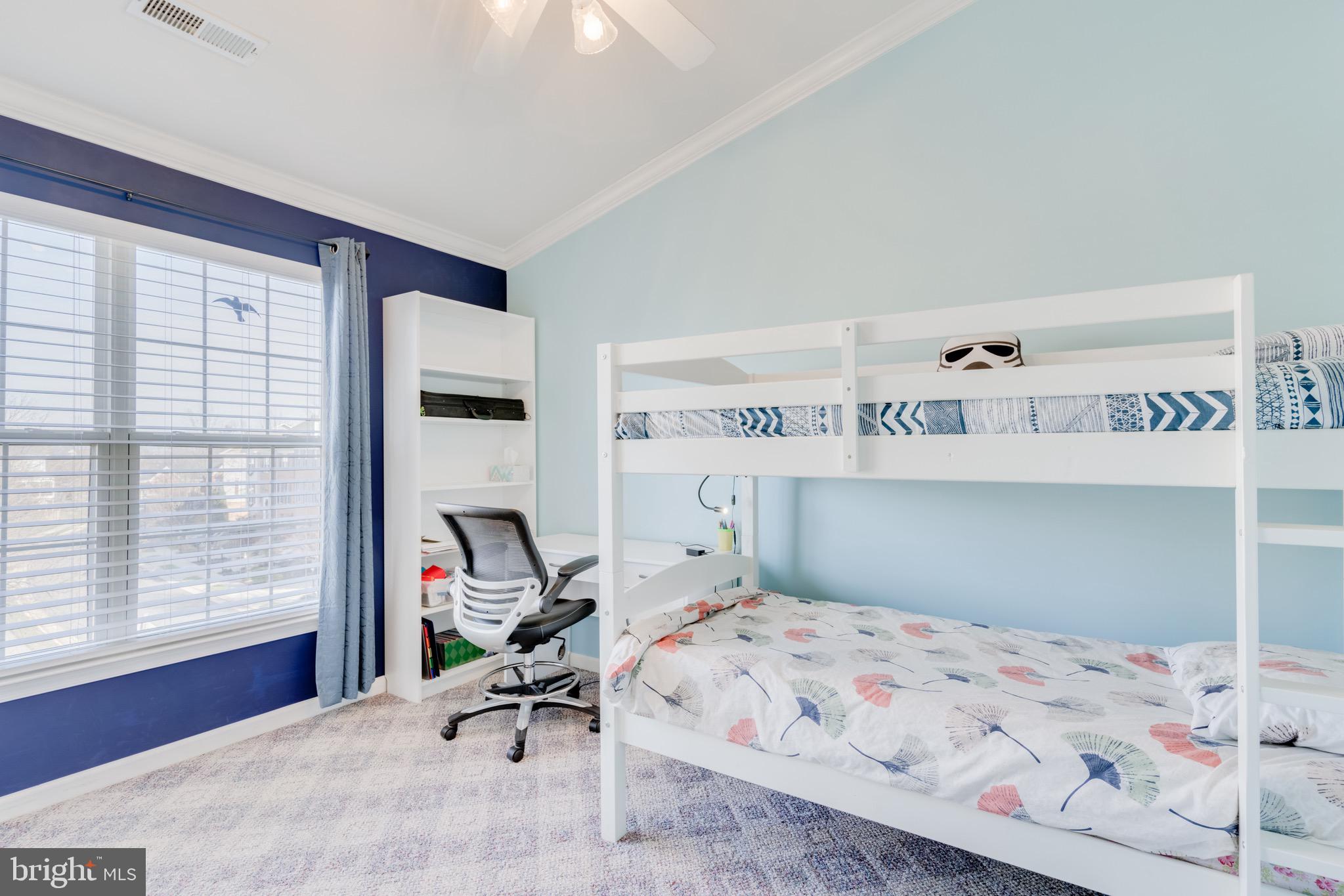 ASHBURN FARM - Residential Lease