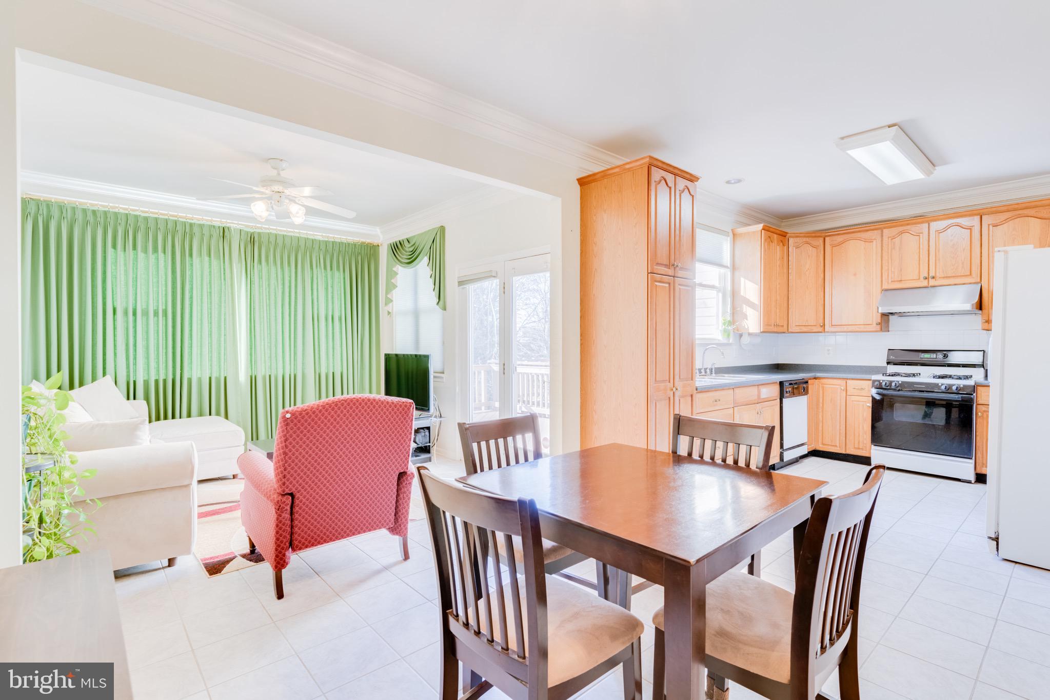 ASHBURN FARM - Residential Lease