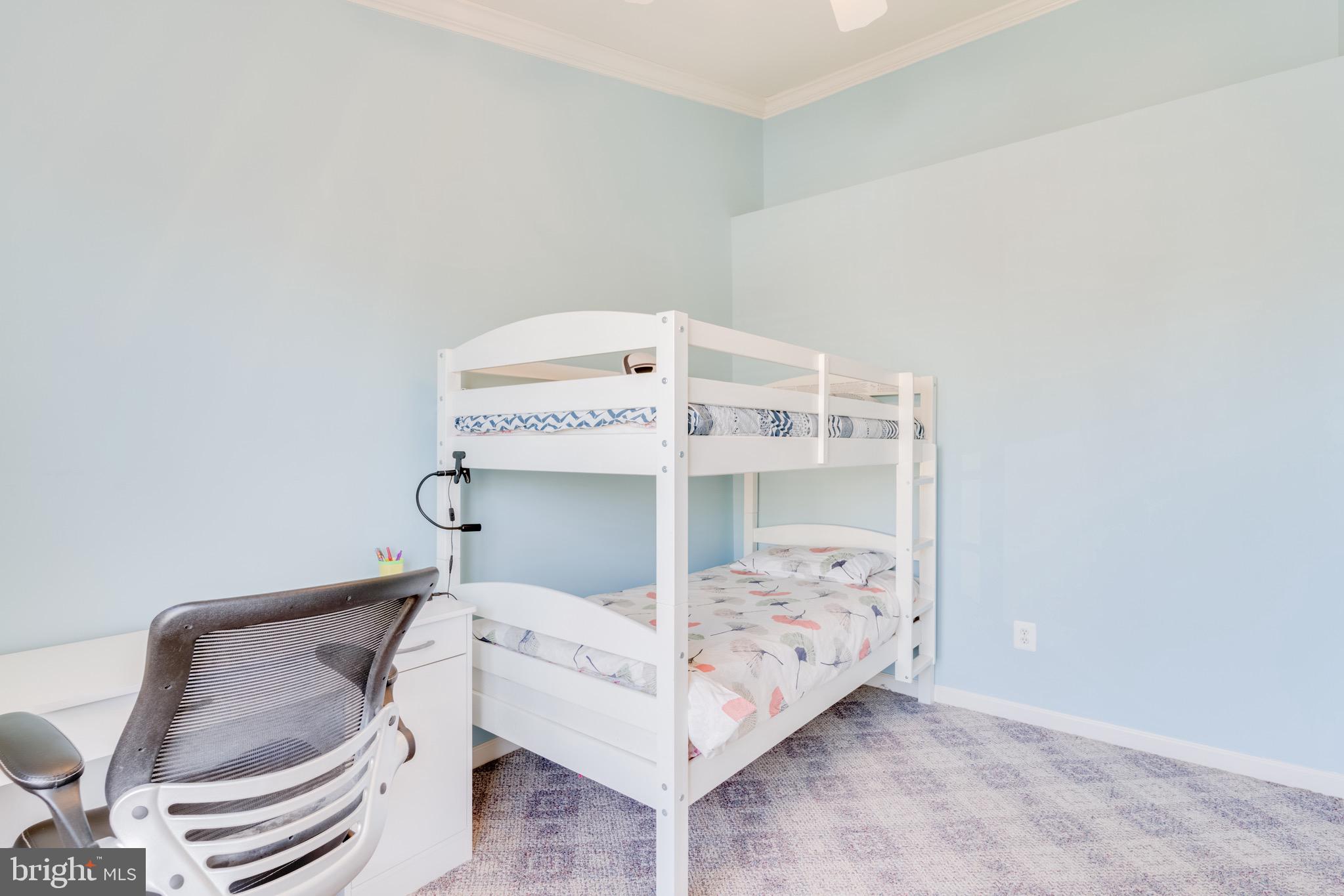 ASHBURN FARM - Residential Lease