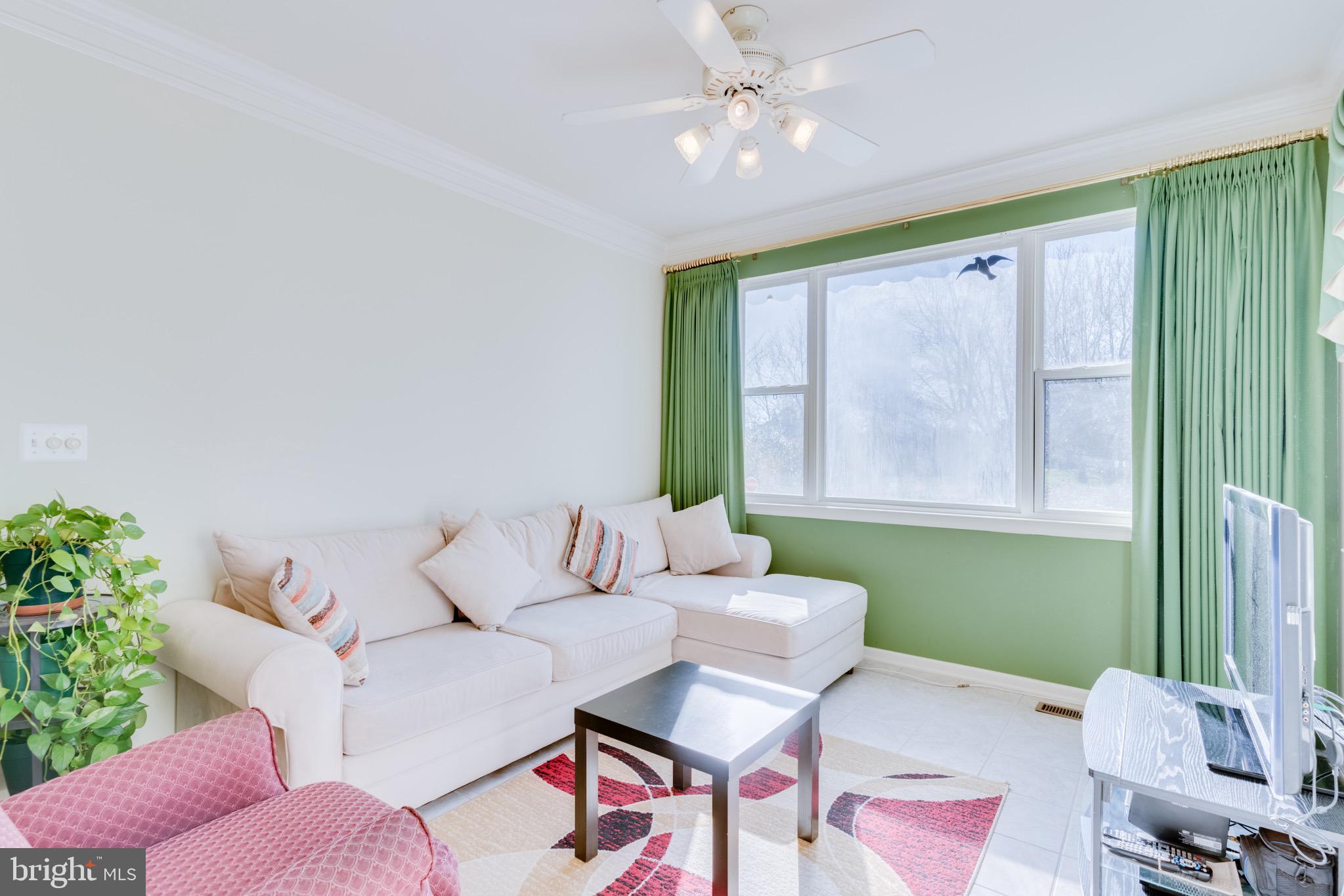 ASHBURN FARM - Residential Lease