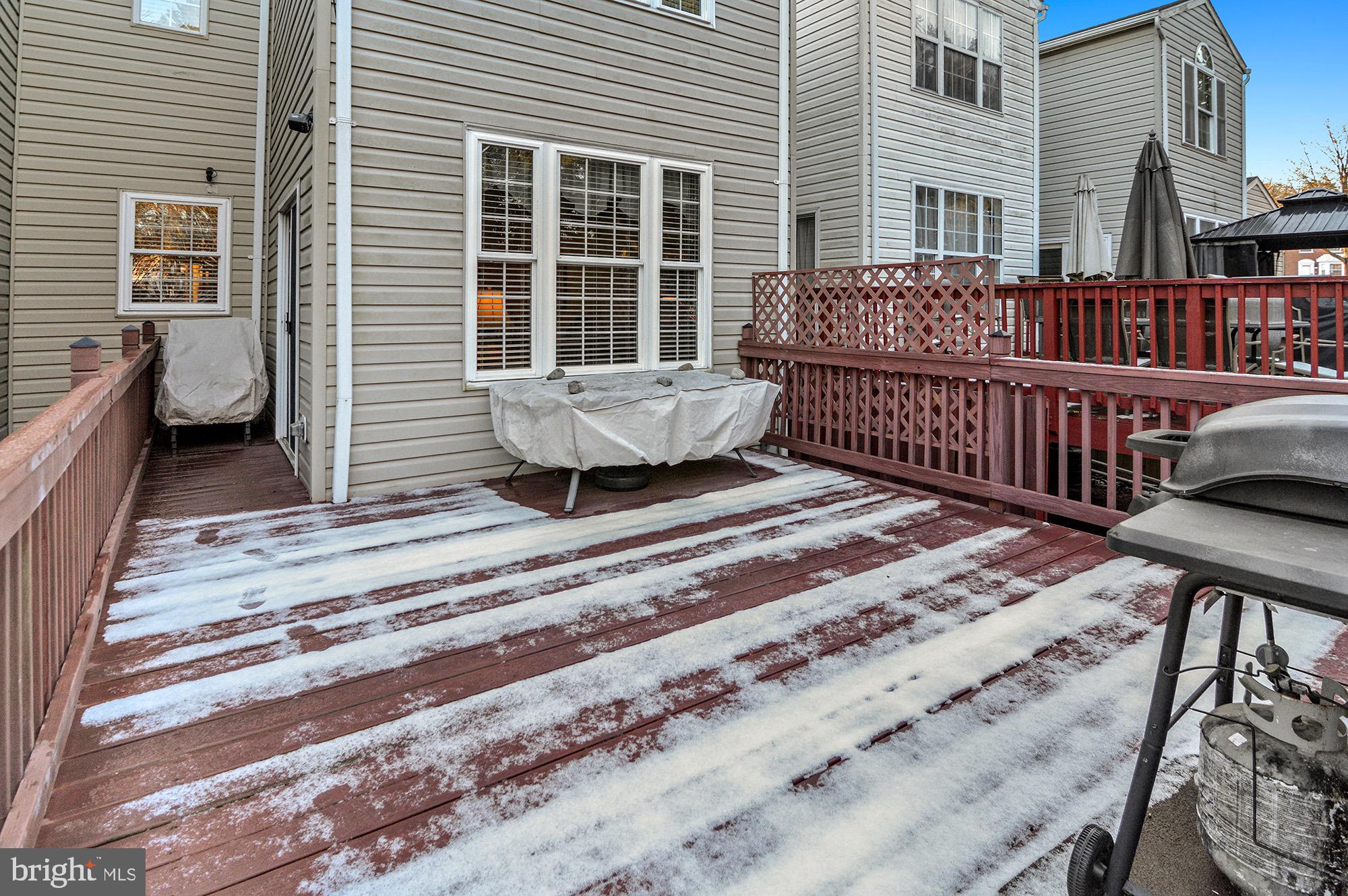 CONSTANT FRIENDSHIP - Residential