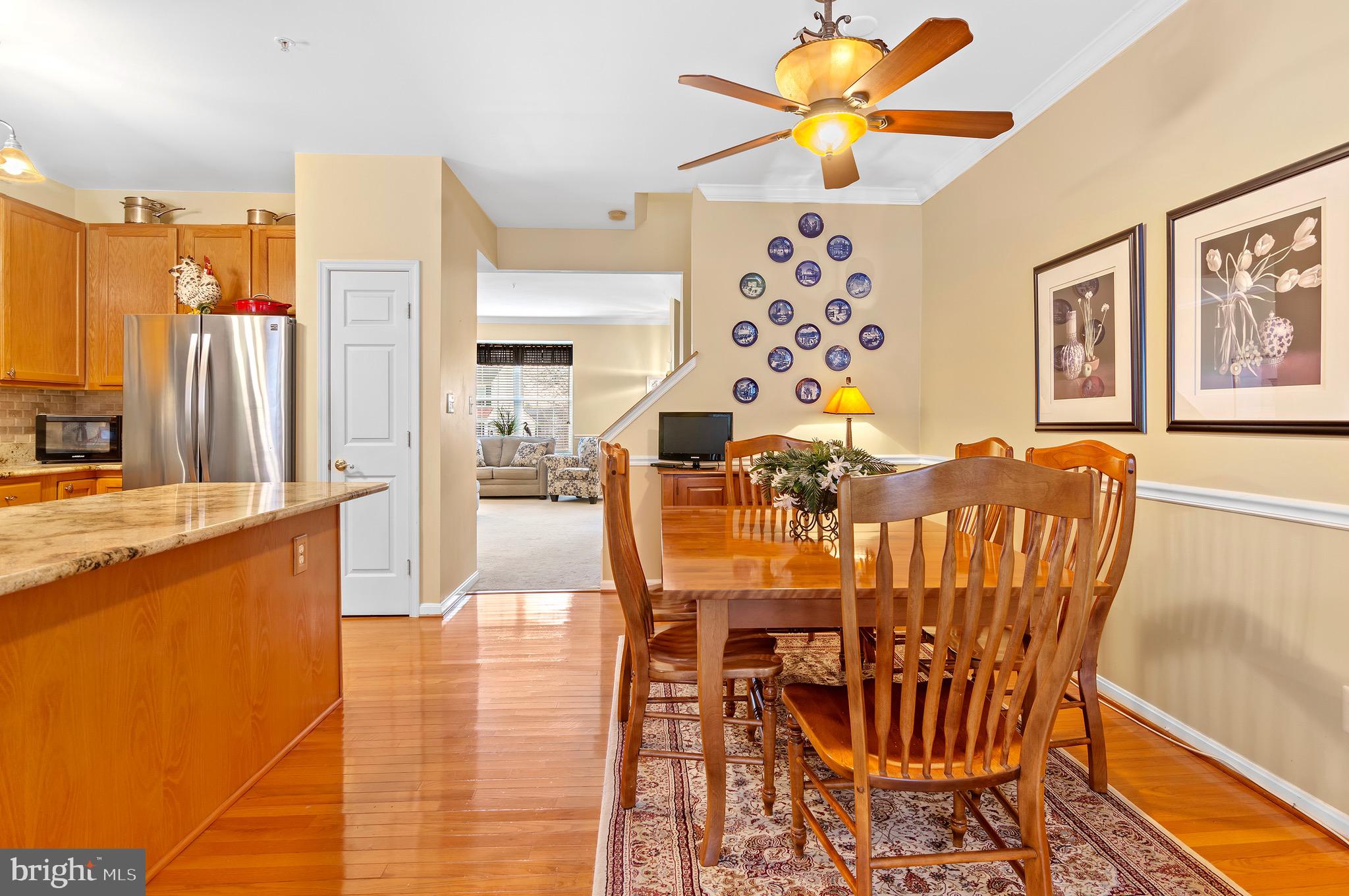 CONSTANT FRIENDSHIP - Residential