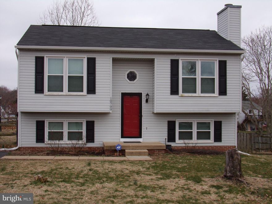 Close to great shopping and direct access to I95 nearby. Split foyer home on a corner lot with huge backyard. Home has new HVAC and Nest thermostat system that can be operated from your mobile phone. Enjoy an open floor plan, kitchen with Corian Counters, dining and living room with stone fireplace. Spend delightful moments on the rear deck with fully fenced huge backyard. Warranty offered.