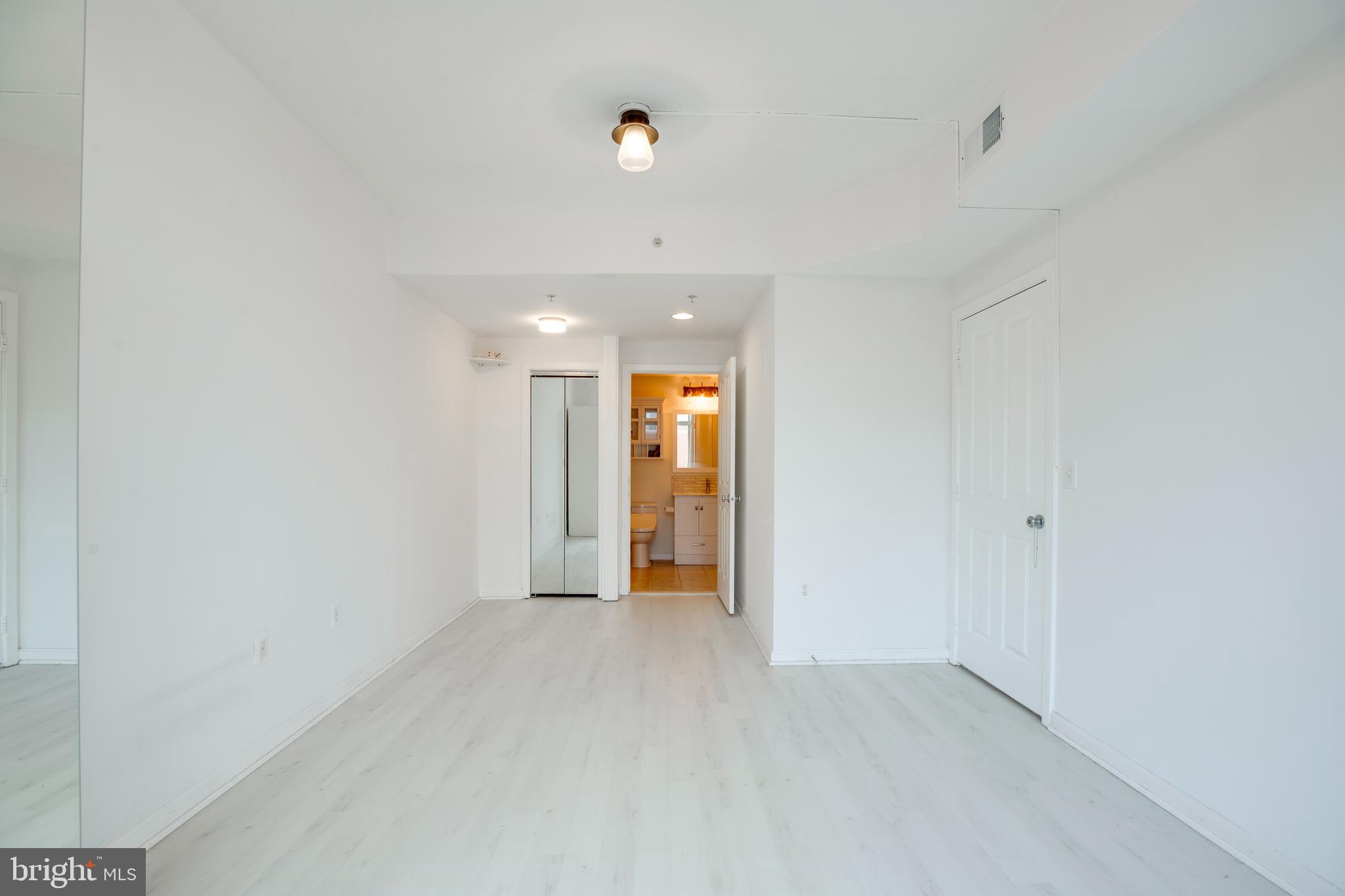 ELAN AT EAST MARKET - Residential