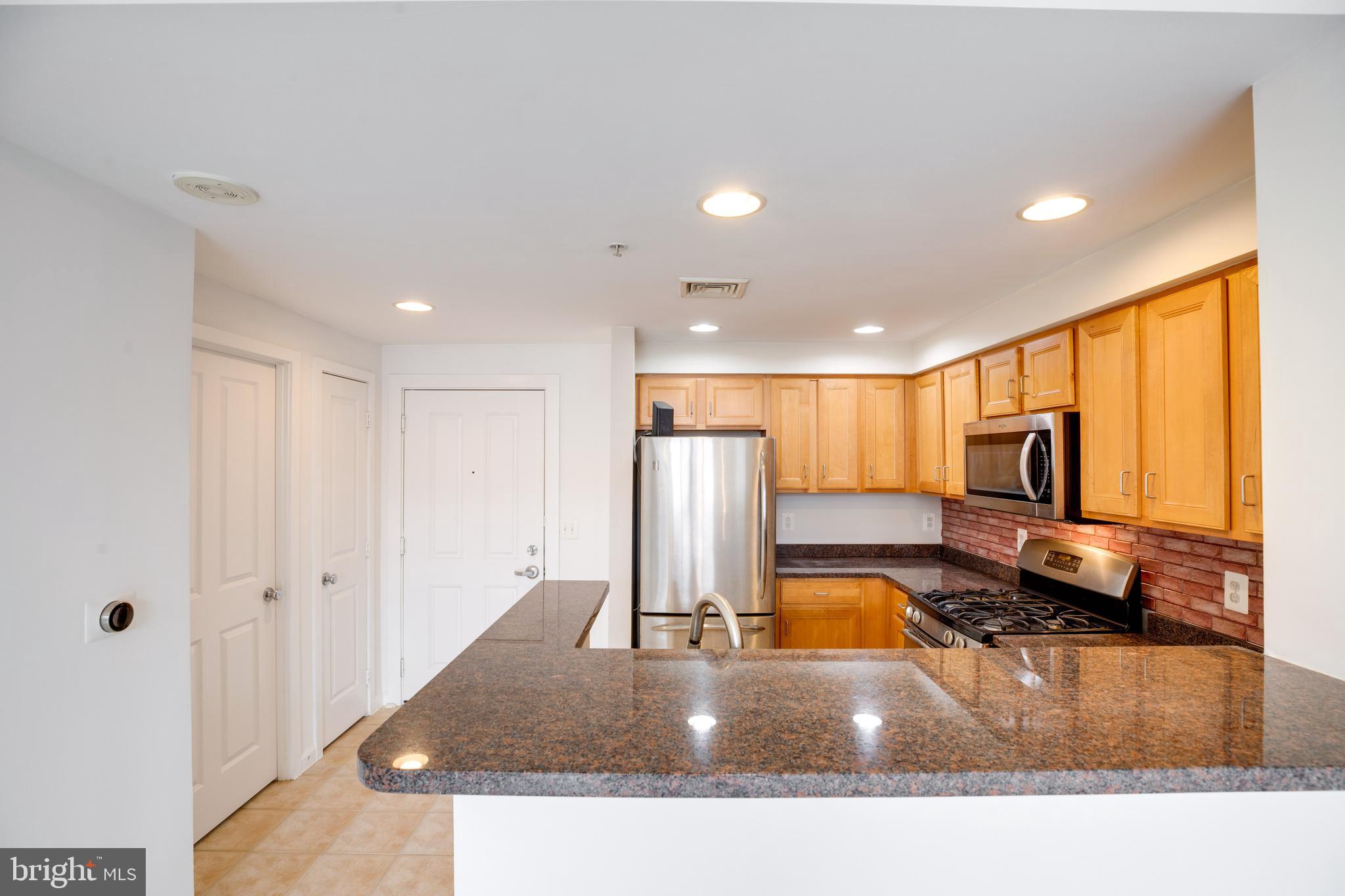 ELAN AT EAST MARKET - Residential