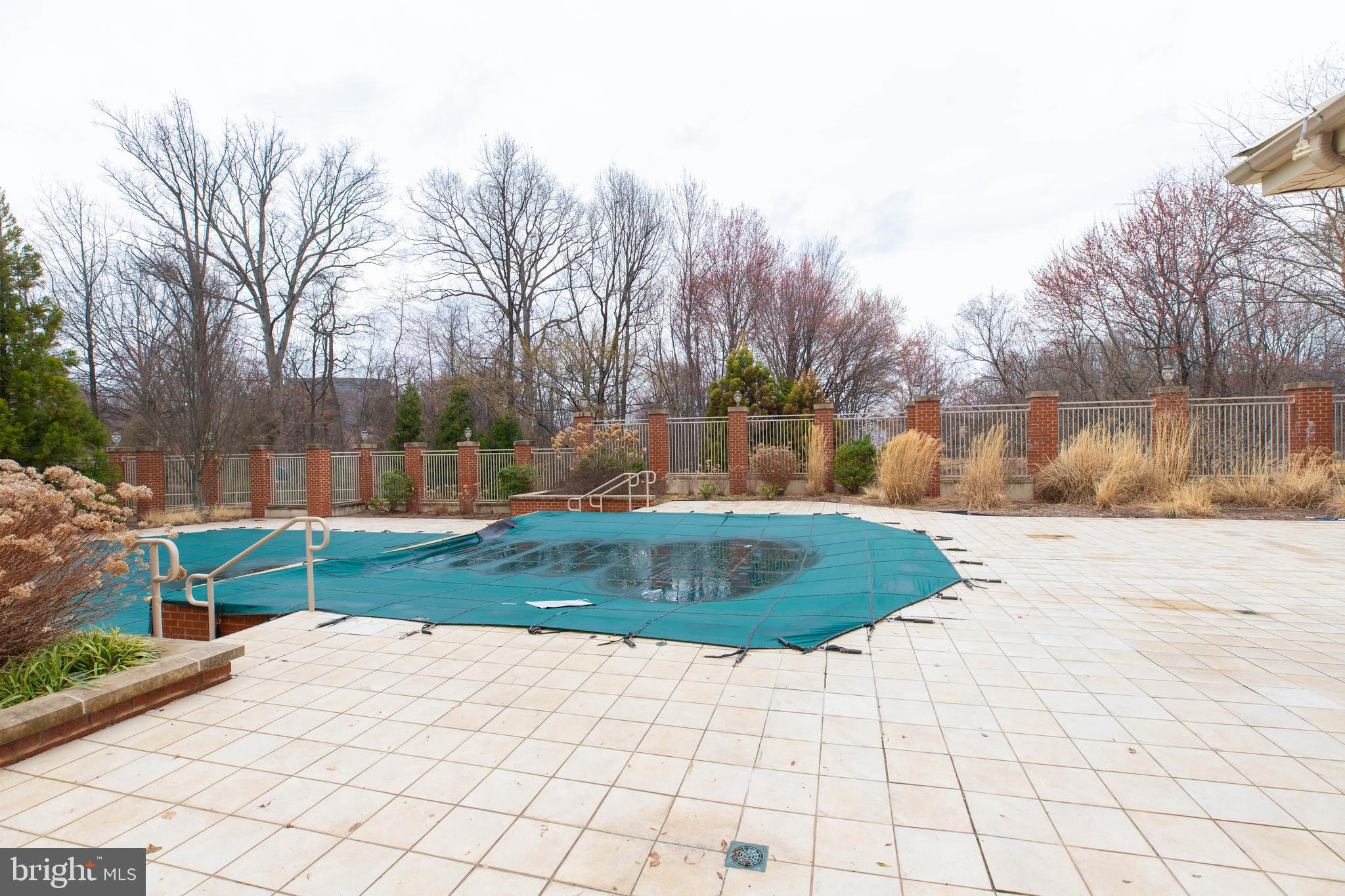 ELAN AT EAST MARKET - Residential