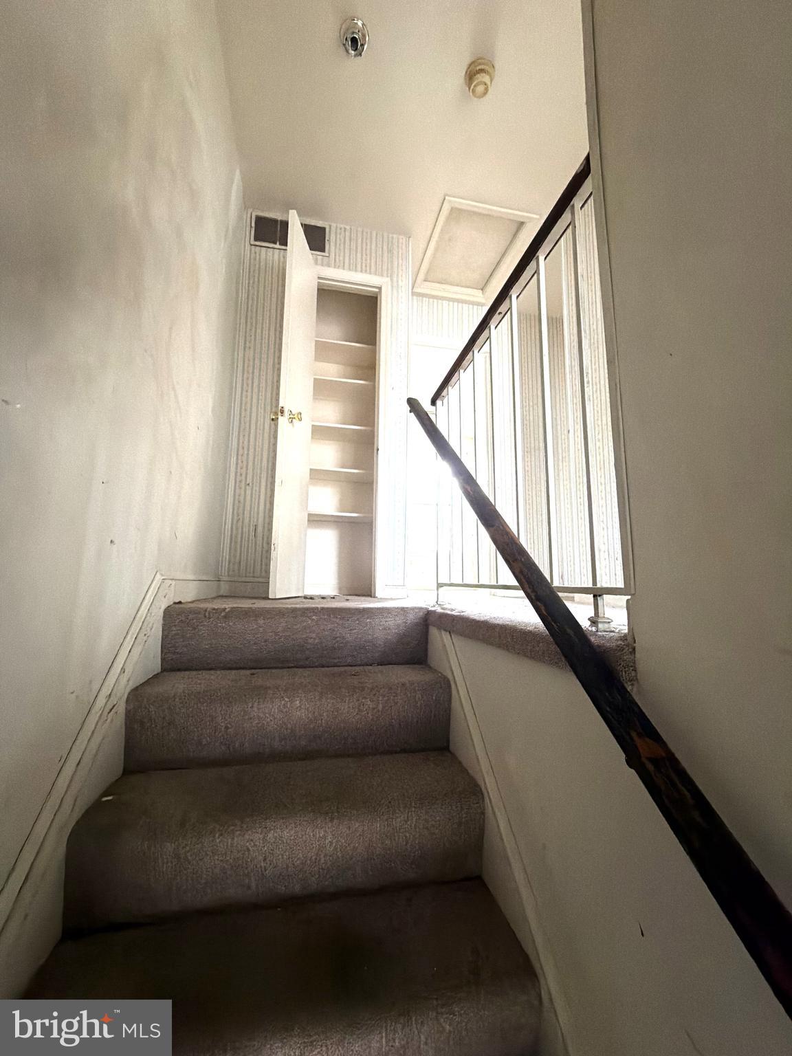 PARKWAY SQUARE PLAT ONE - Residential