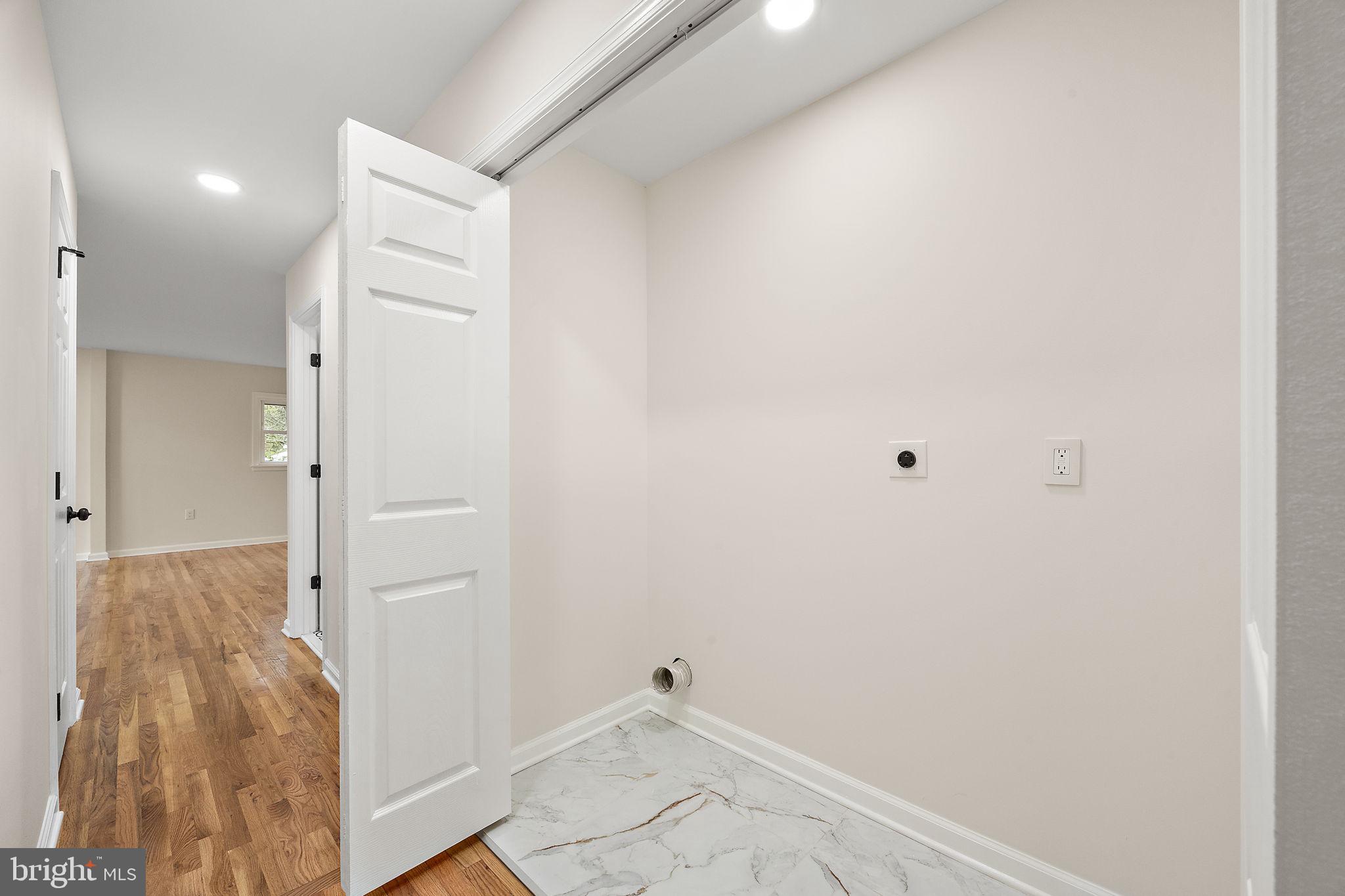 BROOKDALE HGTS - Residential