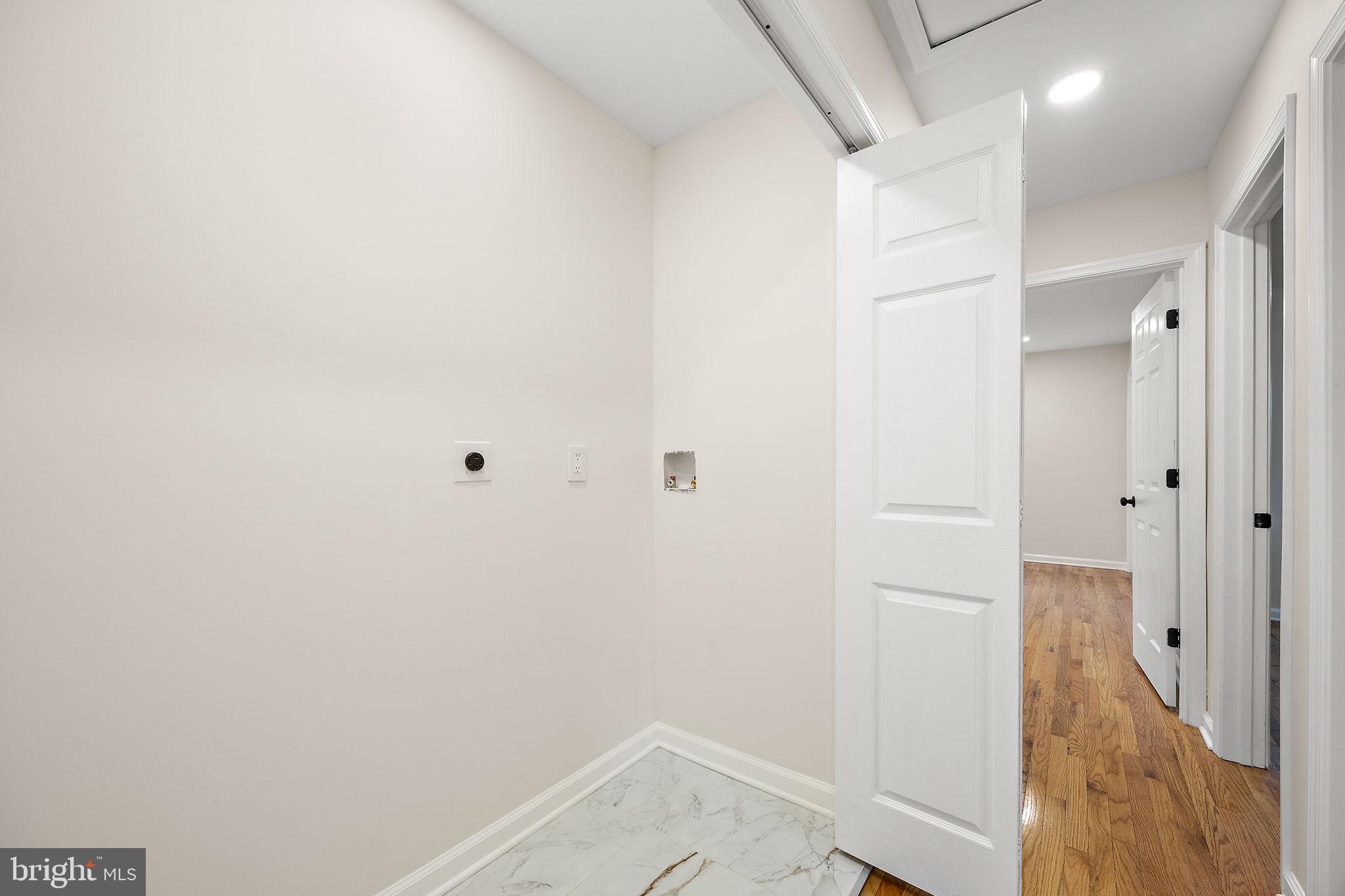 BROOKDALE HGTS - Residential