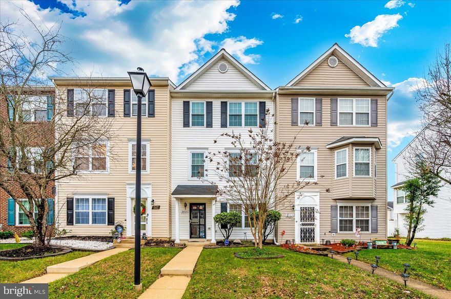 THIS COULD BE YOURS!! Beautifully maintained and freshly painted 3 level townhome close to shopping, restaurants, metro and more.  This home features stainless steel appliances, a large separate dining and living area combined and a kitchen with plenty of cabinet space. There is a  sliding door off of the kitchen that goes out onto a 2nd story deck that overlooks the common area. This space also features a basement finished first level den/office  with a half bath. The windows with blinds included, allows lots of light to shine through the entire house.