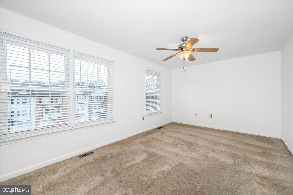 TINKERS CREEK - Residential