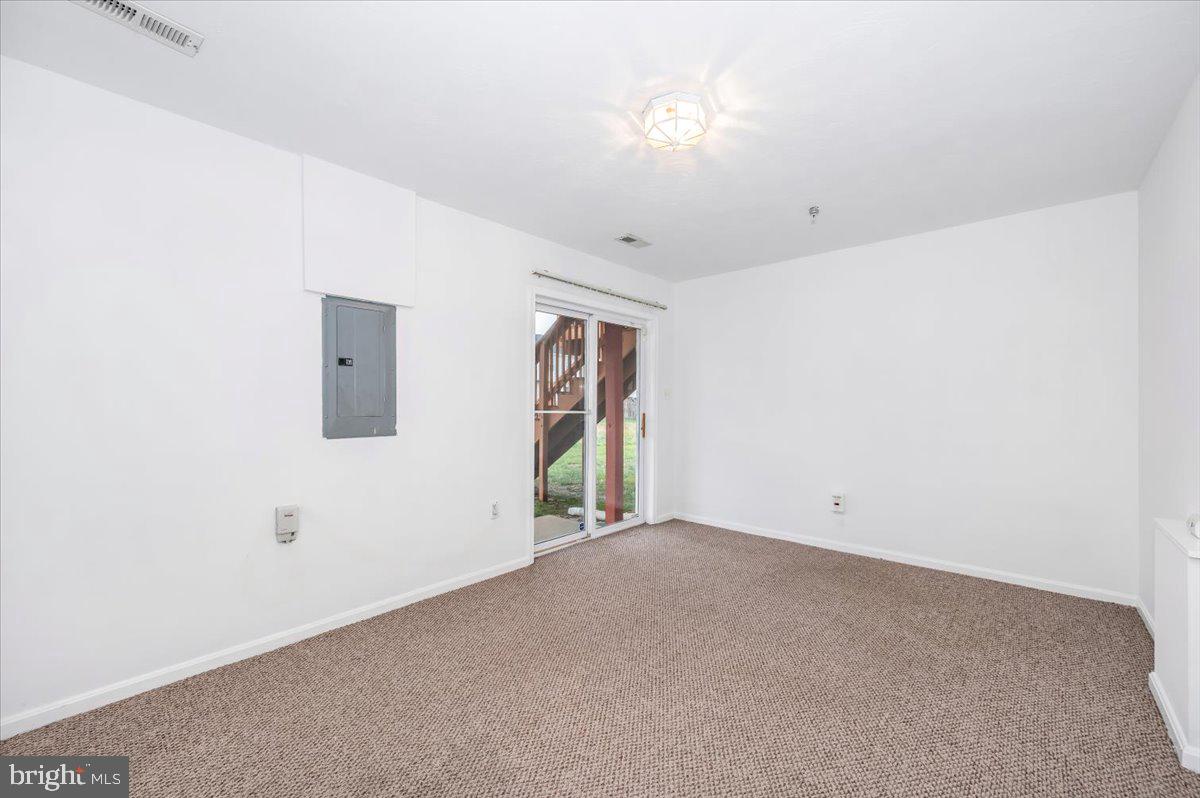 TINKERS CREEK - Residential