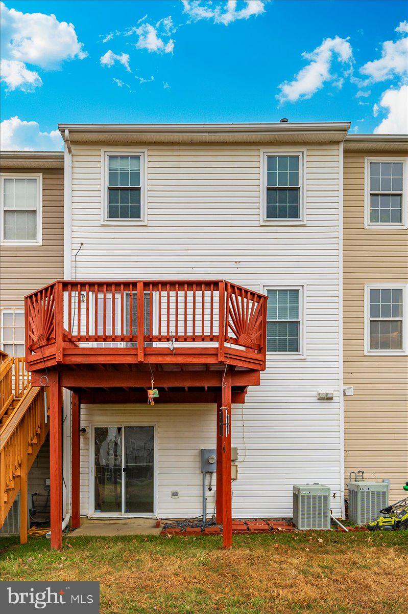 TINKERS CREEK - Residential