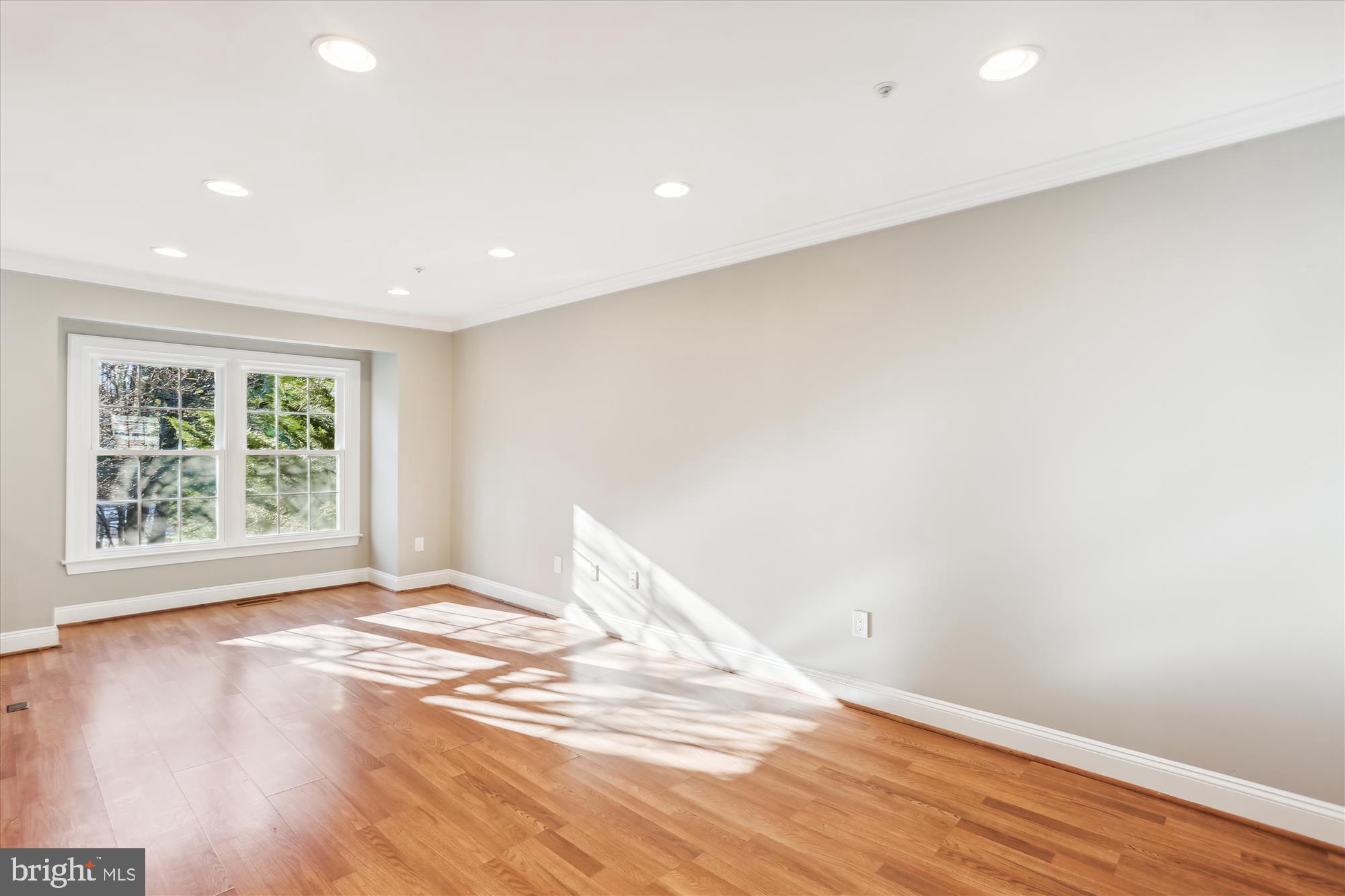 KEMP MILL - Residential