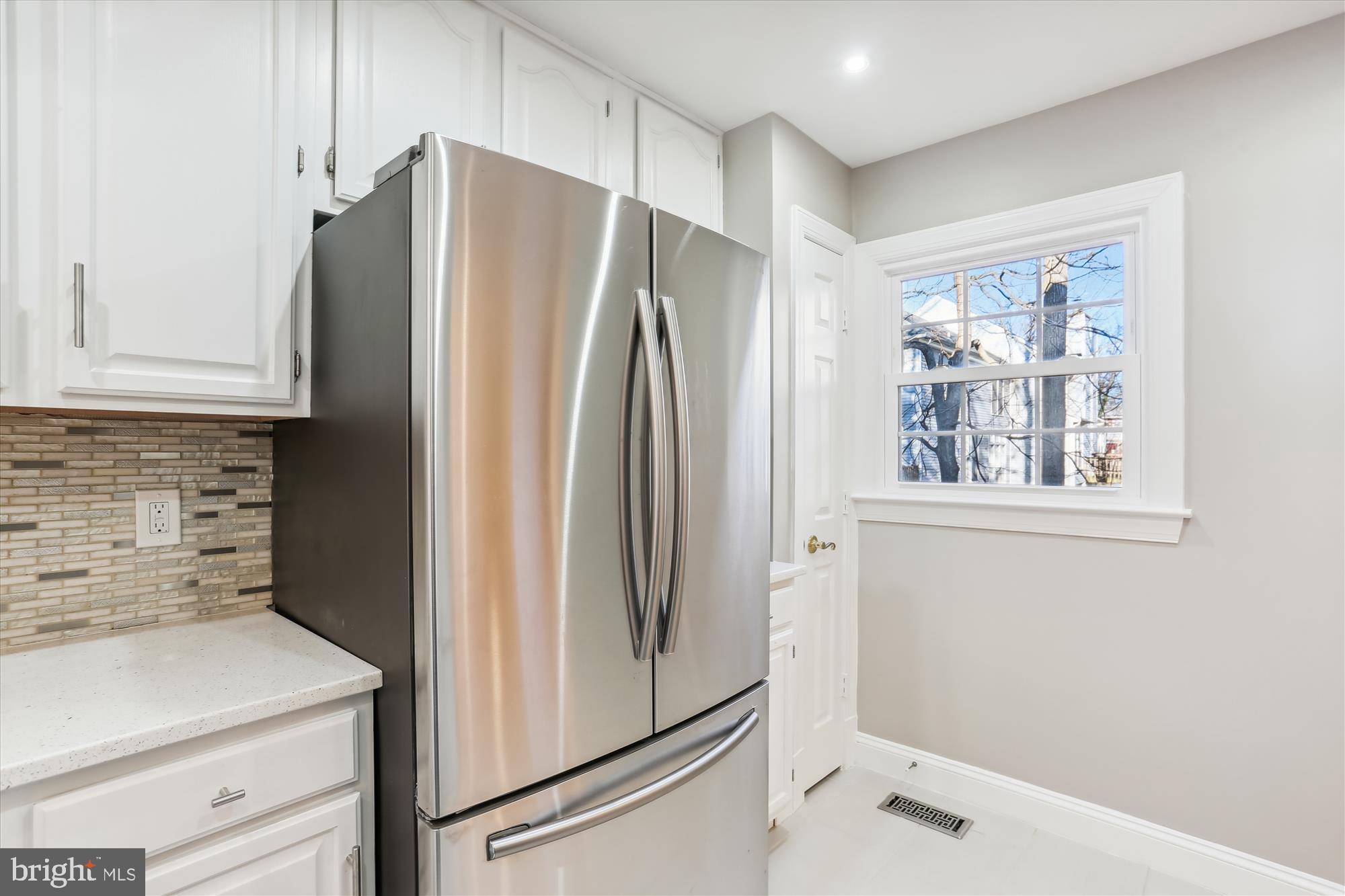 KEMP MILL - Residential