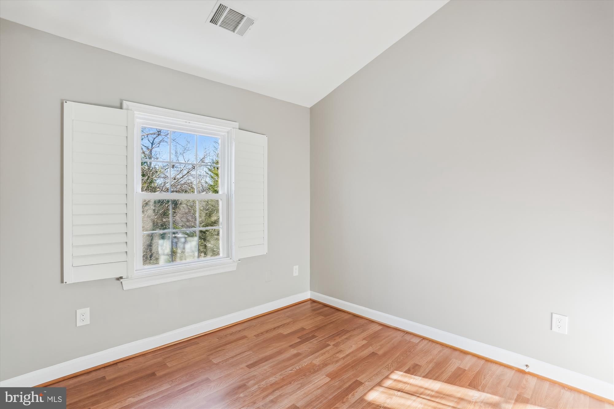 KEMP MILL - Residential