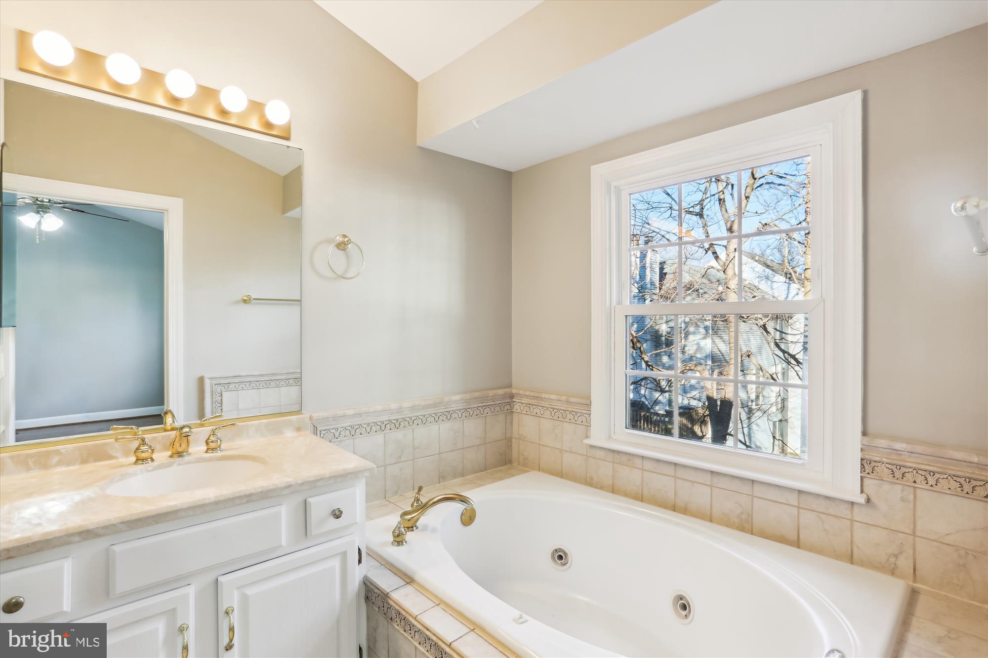 KEMP MILL - Residential