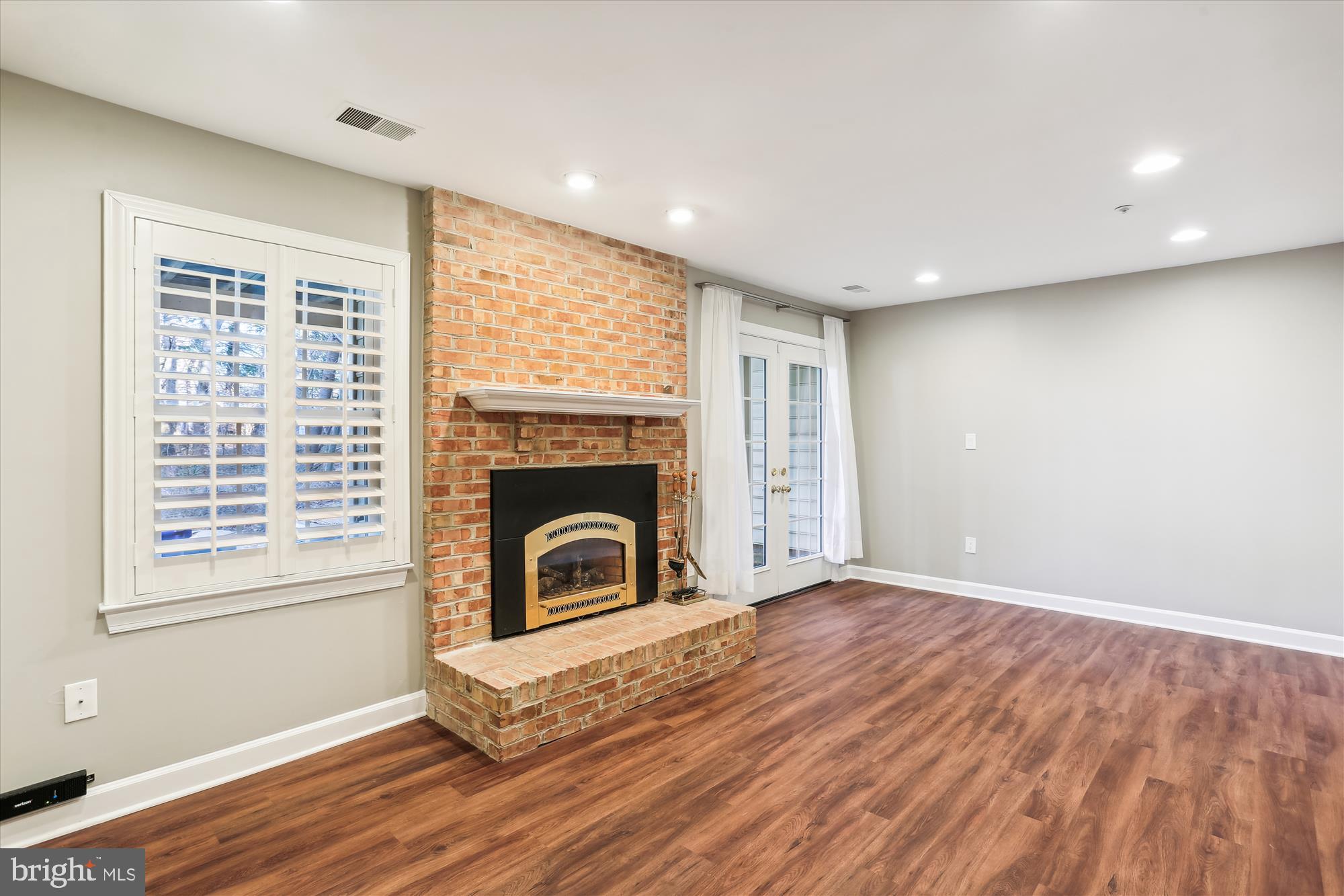 KEMP MILL - Residential