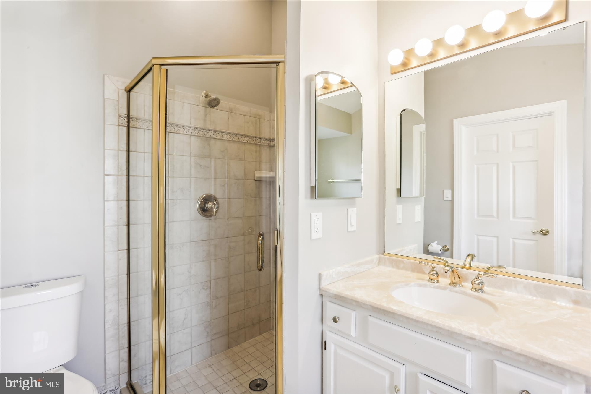 KEMP MILL - Residential