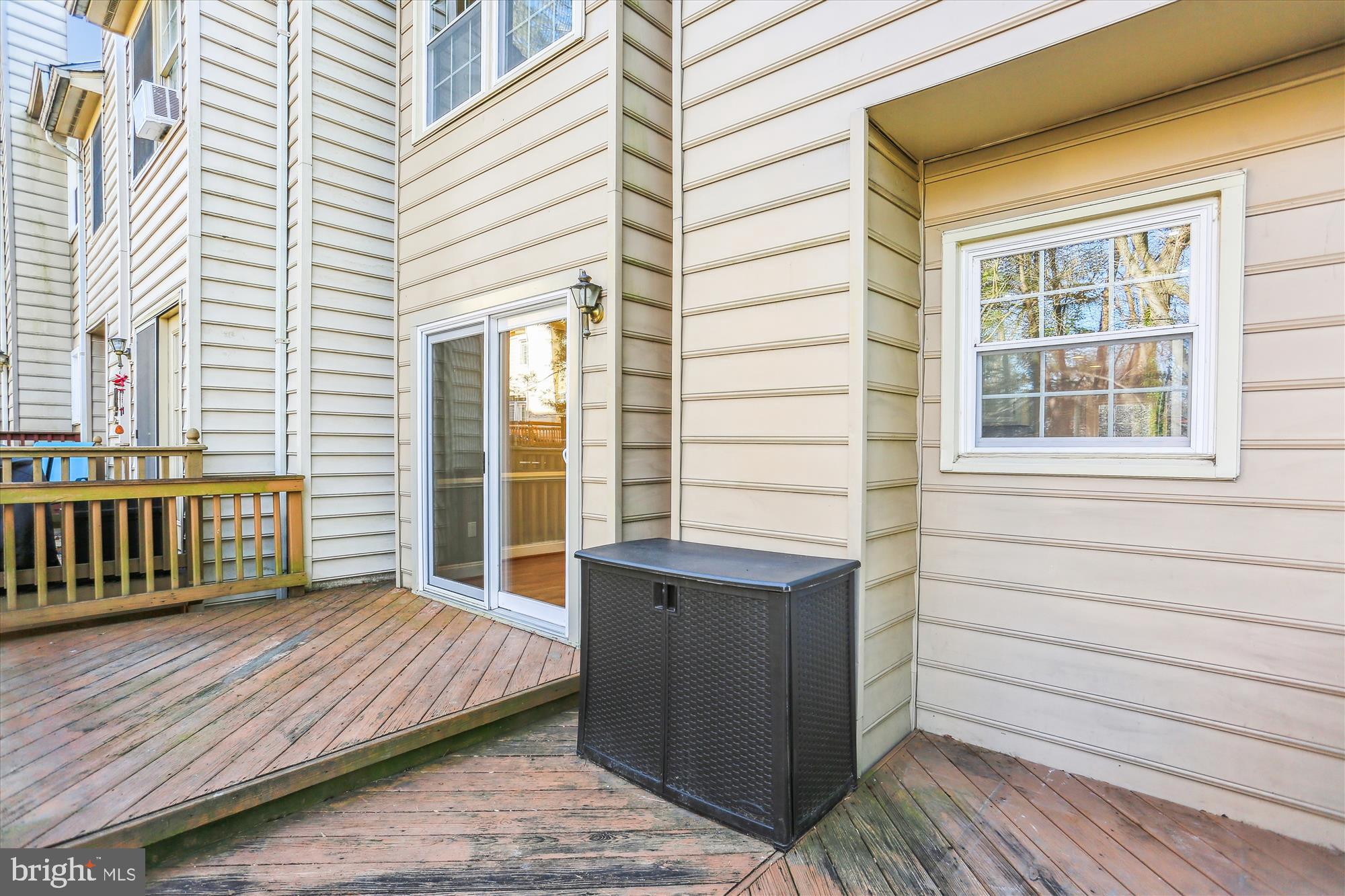 KEMP MILL - Residential