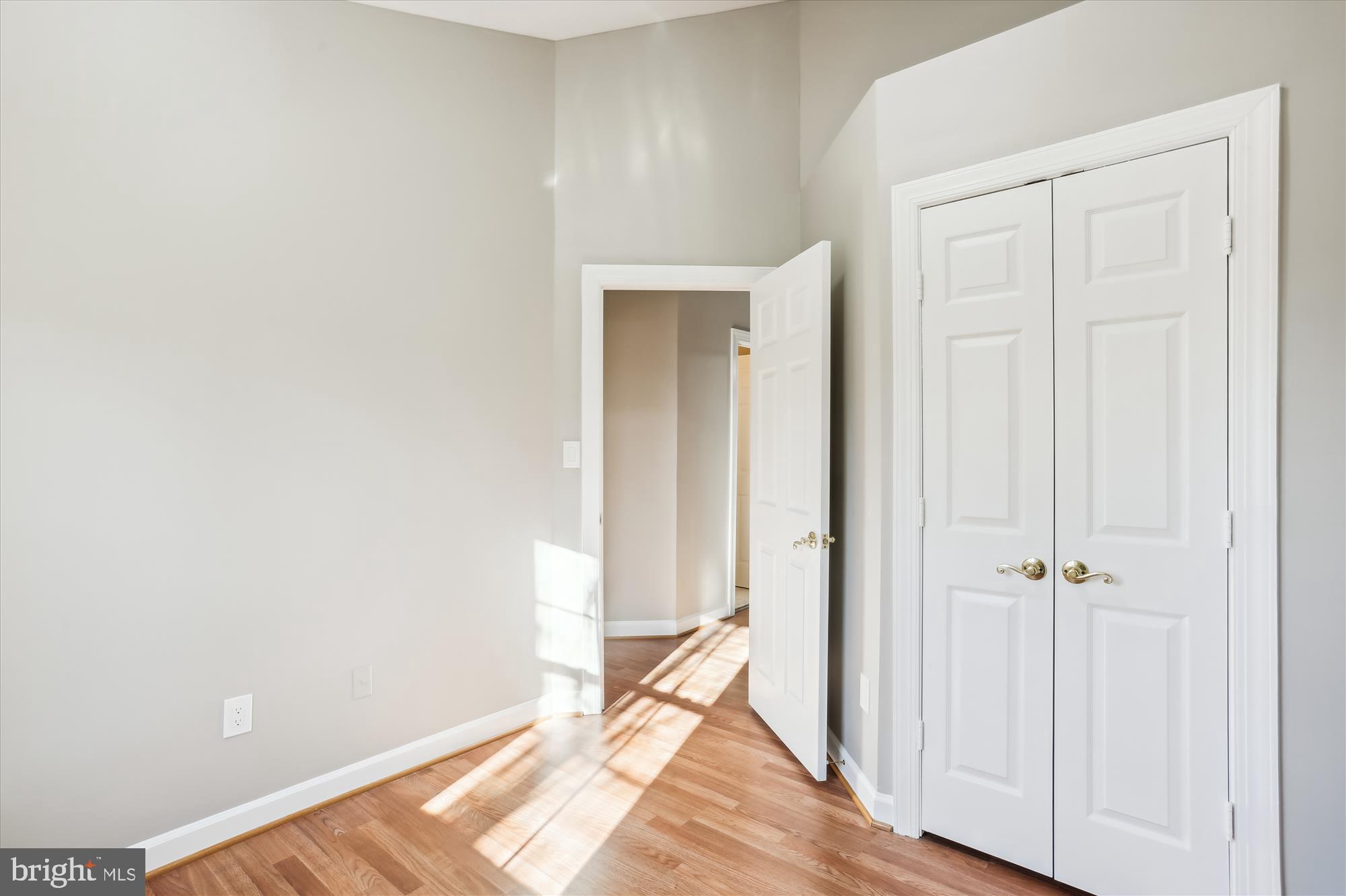 KEMP MILL - Residential