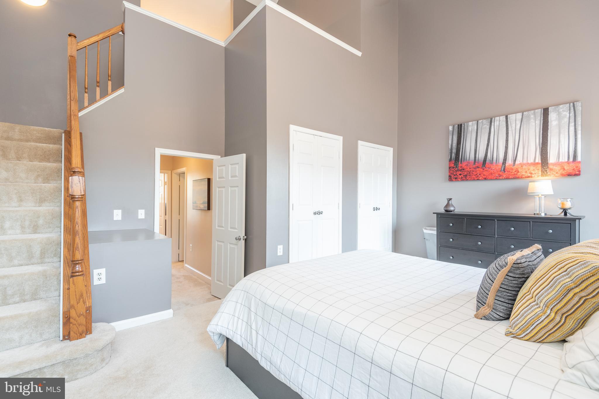 LIFESTYLE AT SULLY STATION - Residential