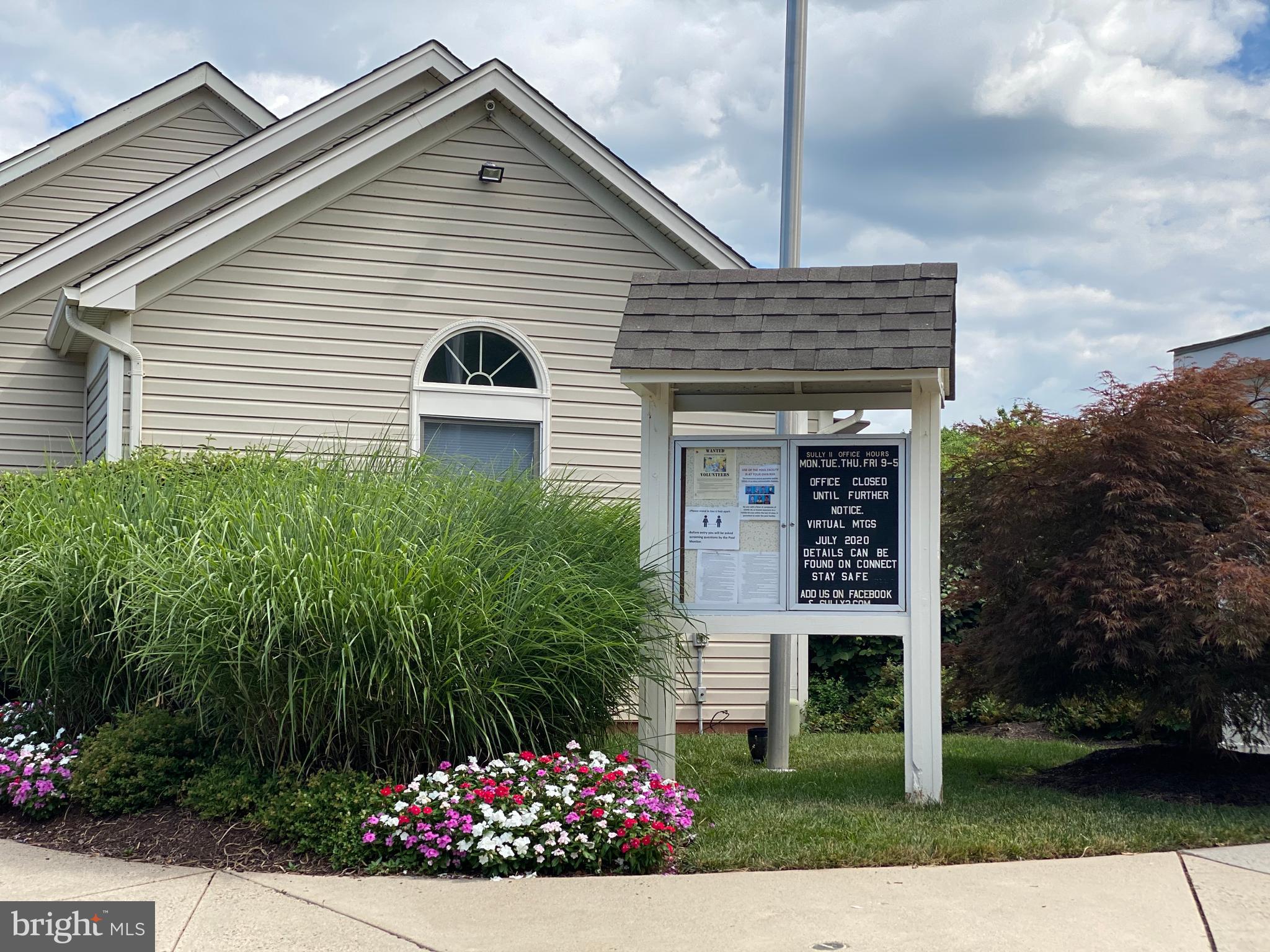 LIFESTYLE AT SULLY STATION - Residential