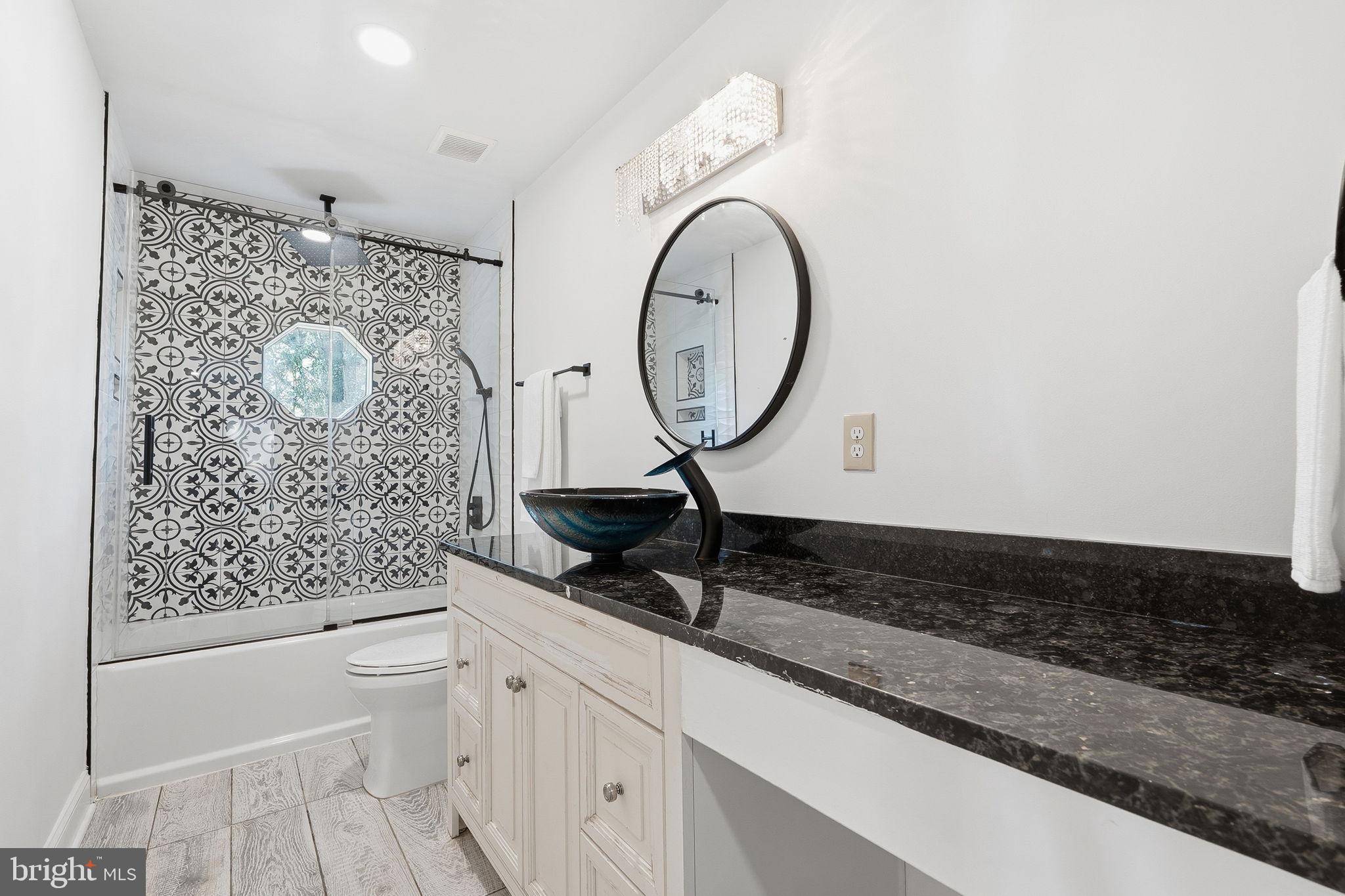 HICKORY CREEK ESTATES - Residential