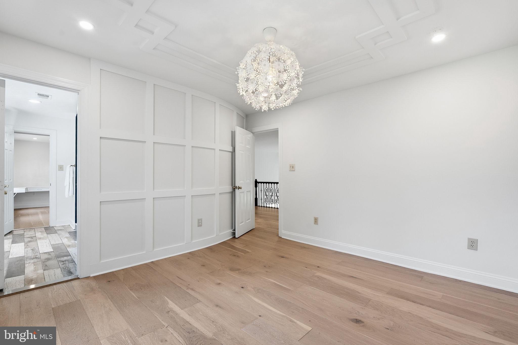 HICKORY CREEK ESTATES - Residential