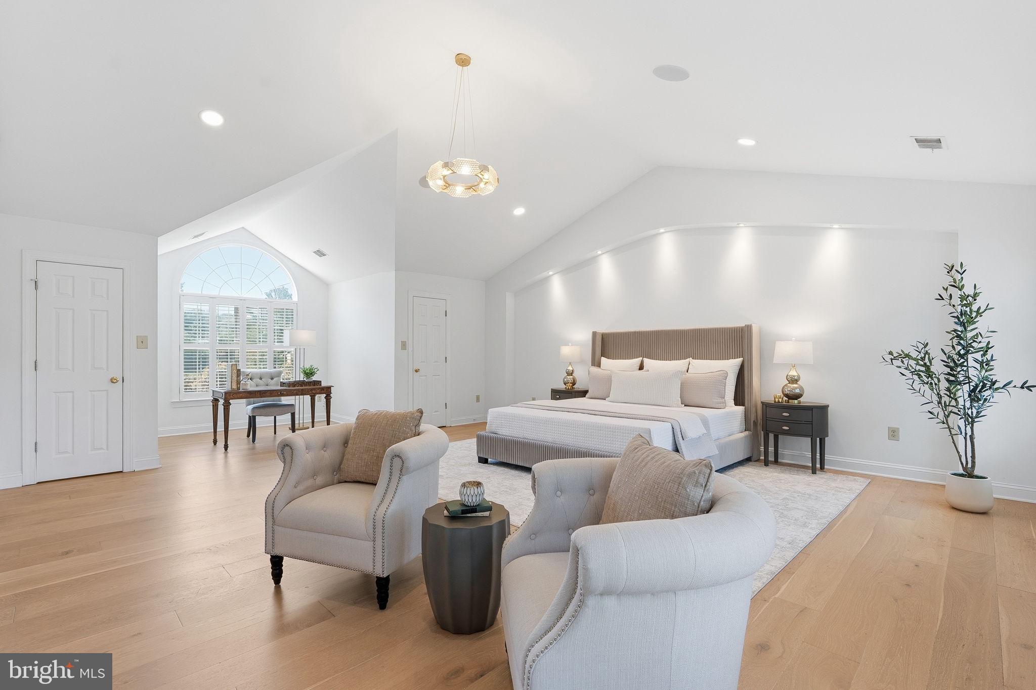 HICKORY CREEK ESTATES - Residential