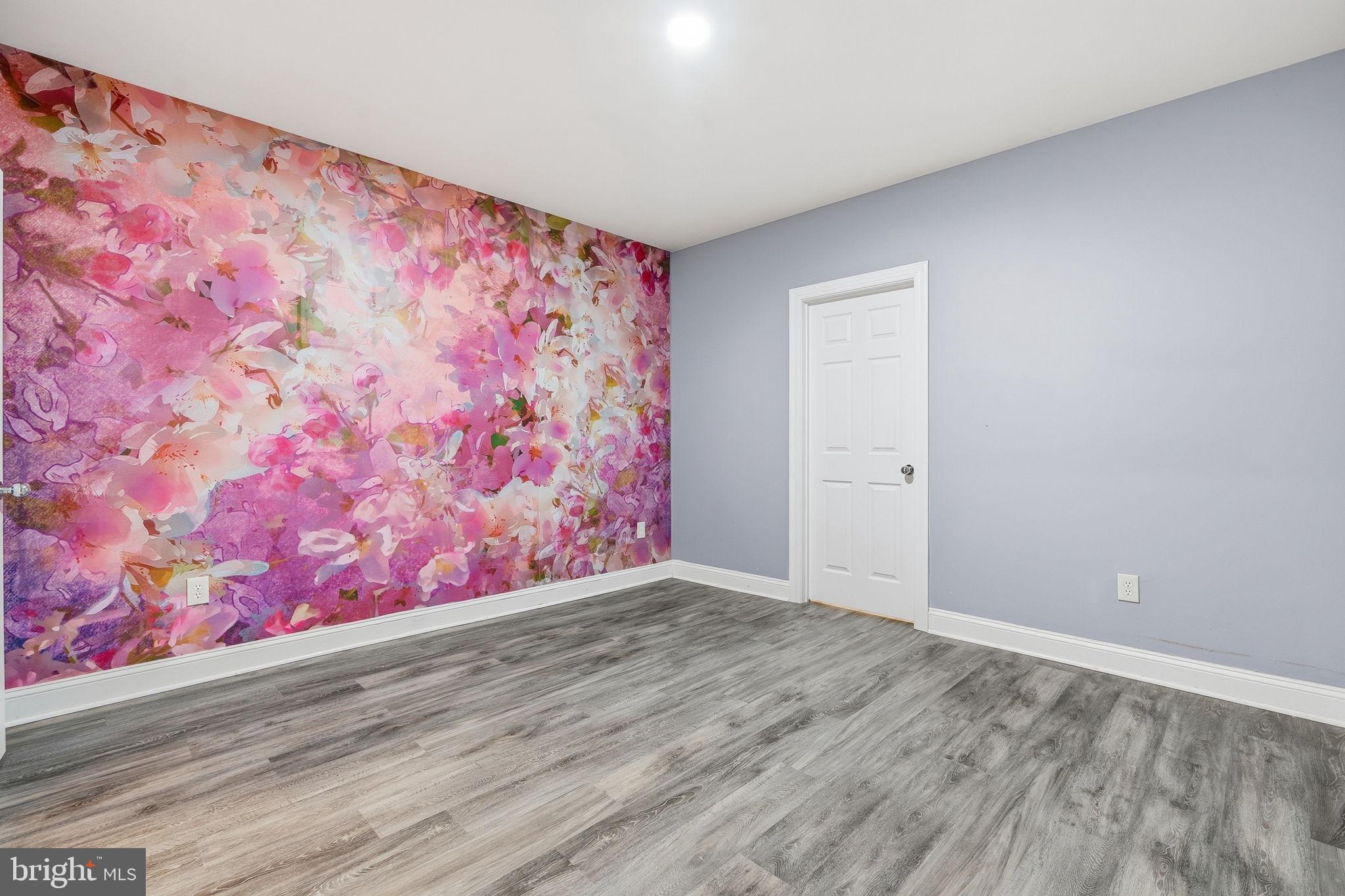 HICKORY CREEK ESTATES - Residential