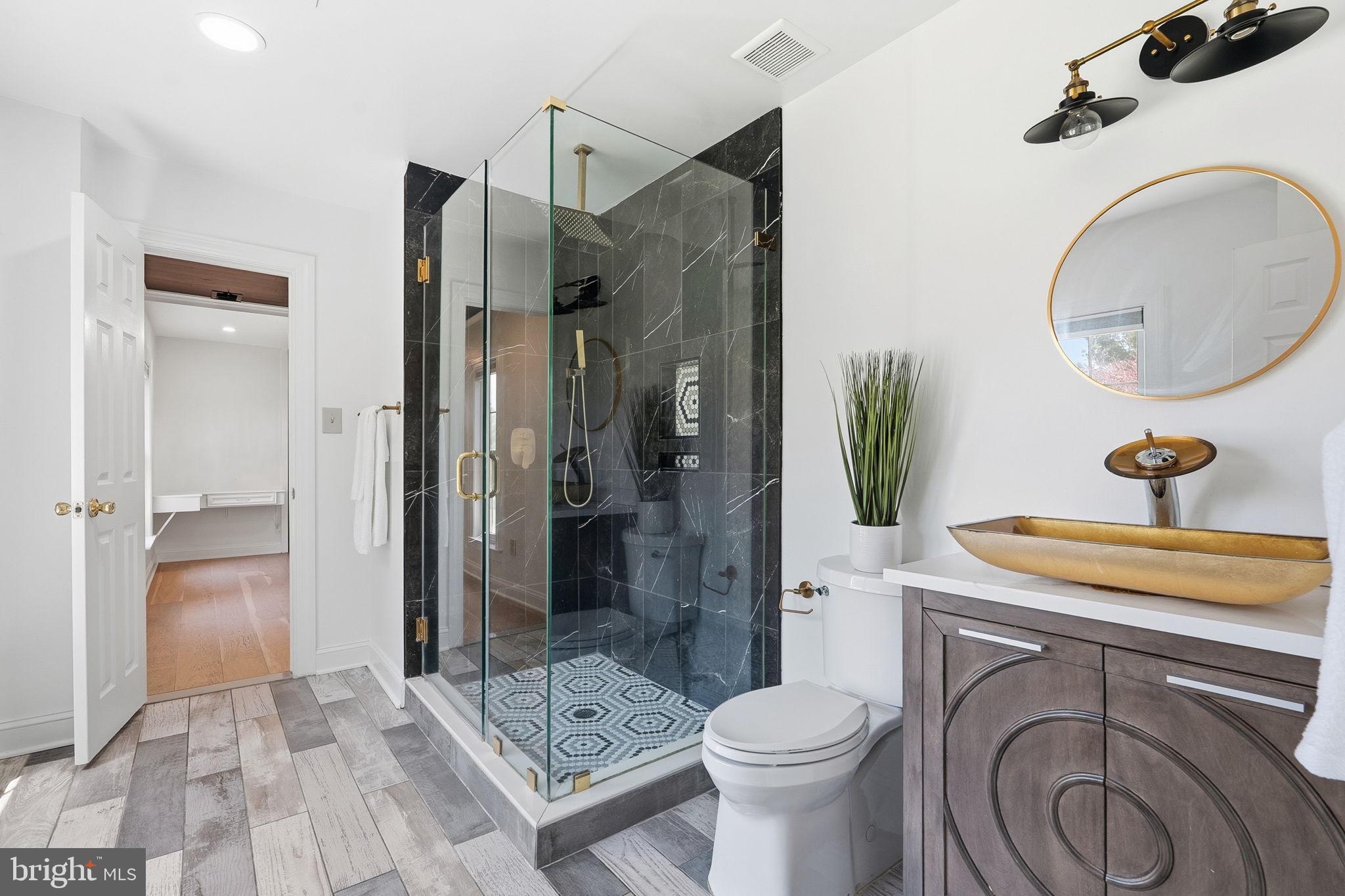 HICKORY CREEK ESTATES - Residential