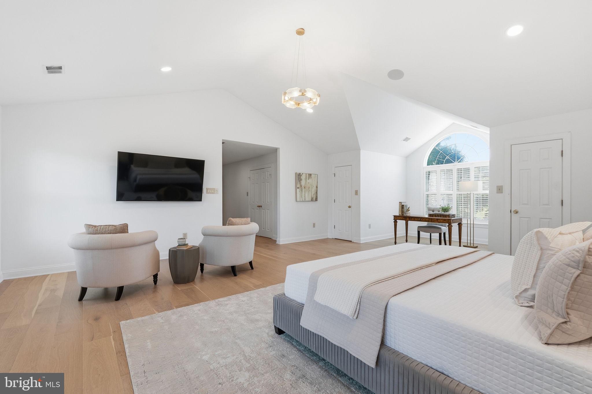 HICKORY CREEK ESTATES - Residential