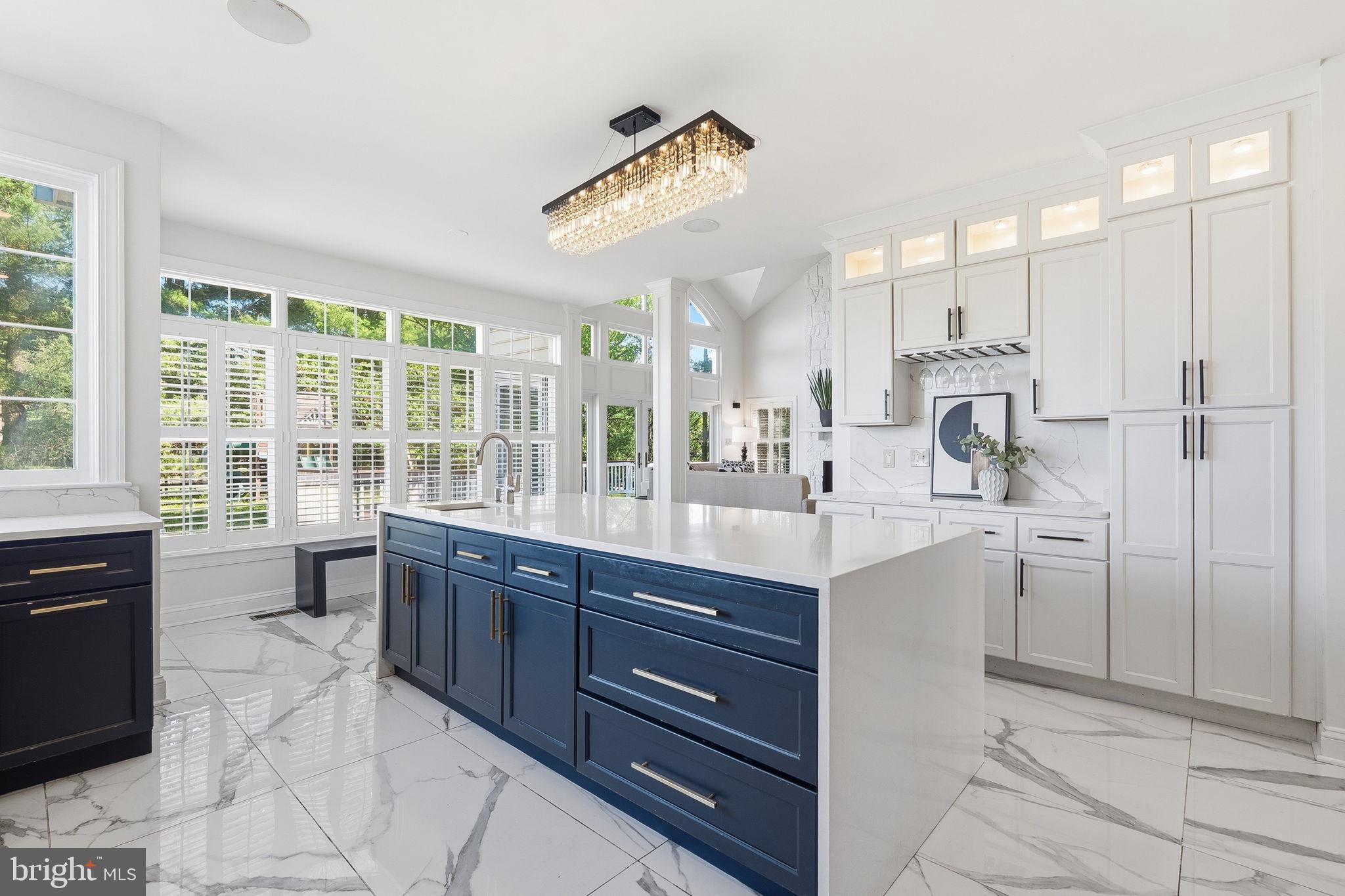 HICKORY CREEK ESTATES - Residential