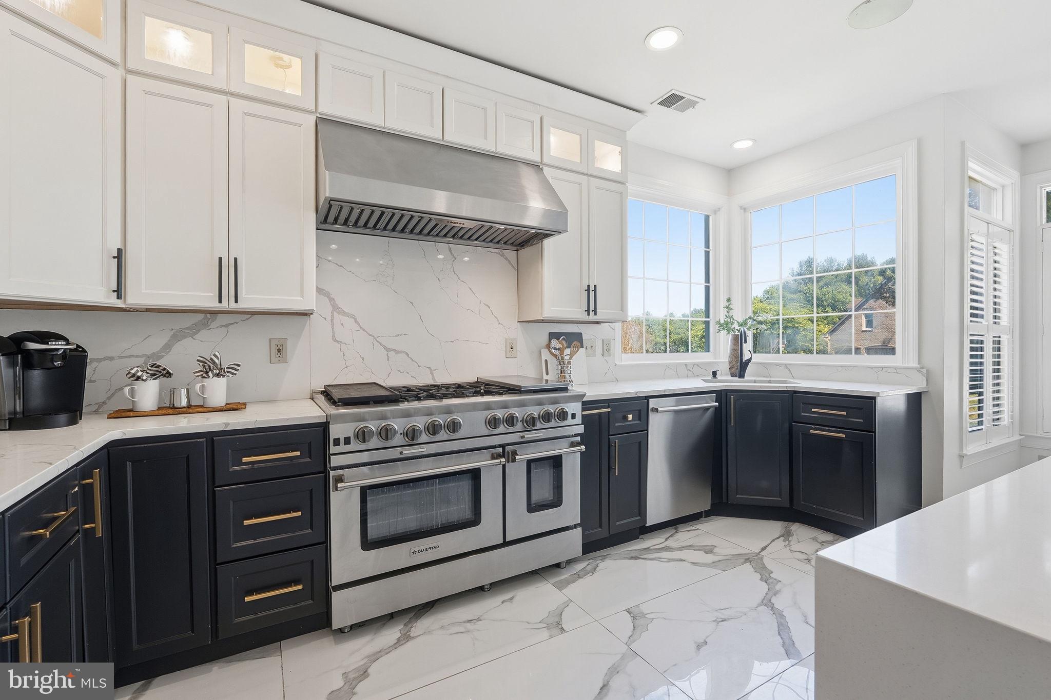 HICKORY CREEK ESTATES - Residential