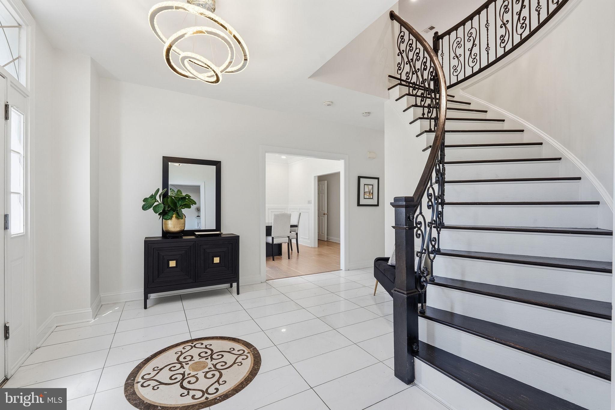 HICKORY CREEK ESTATES - Residential