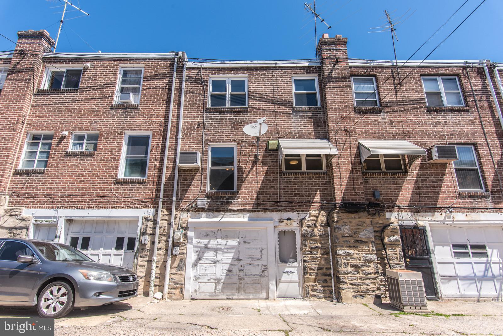 LAWNCREST - Residential