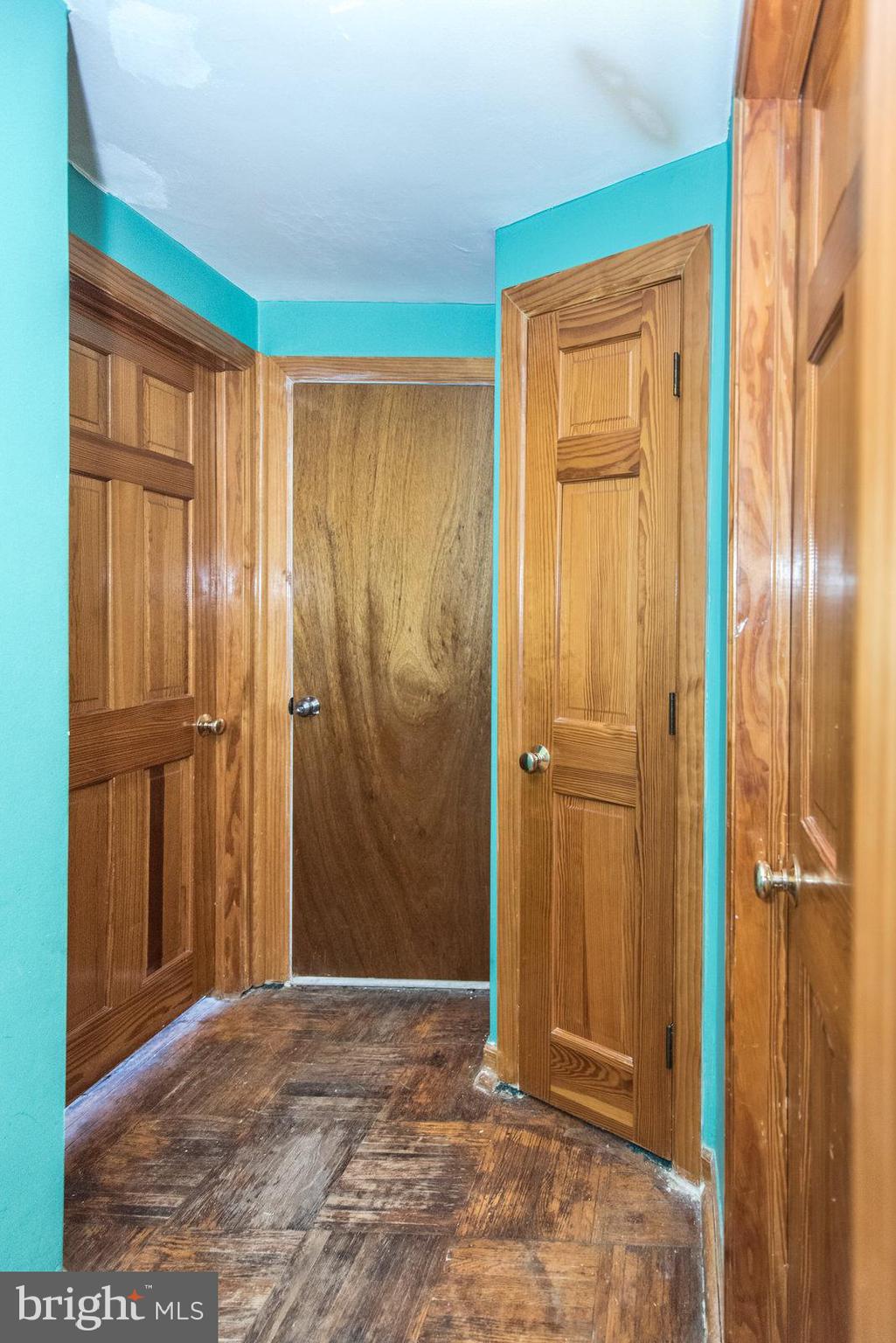 LAWNCREST - Residential