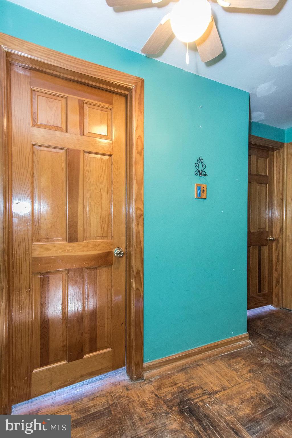 LAWNCREST - Residential