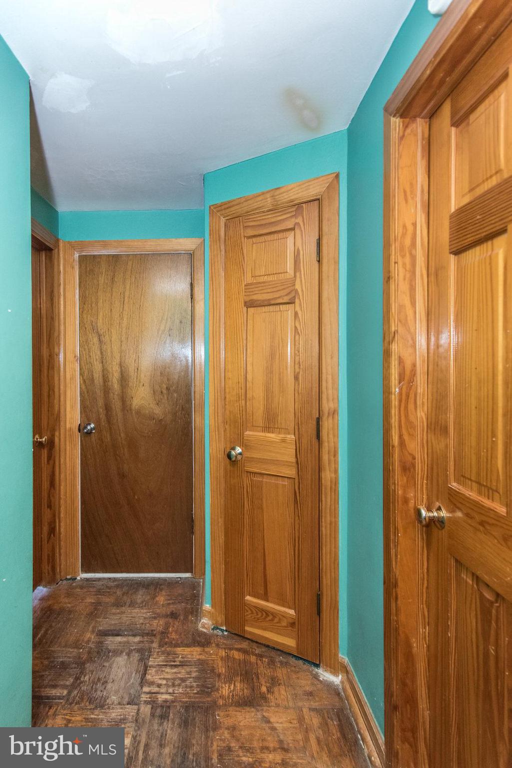 LAWNCREST - Residential