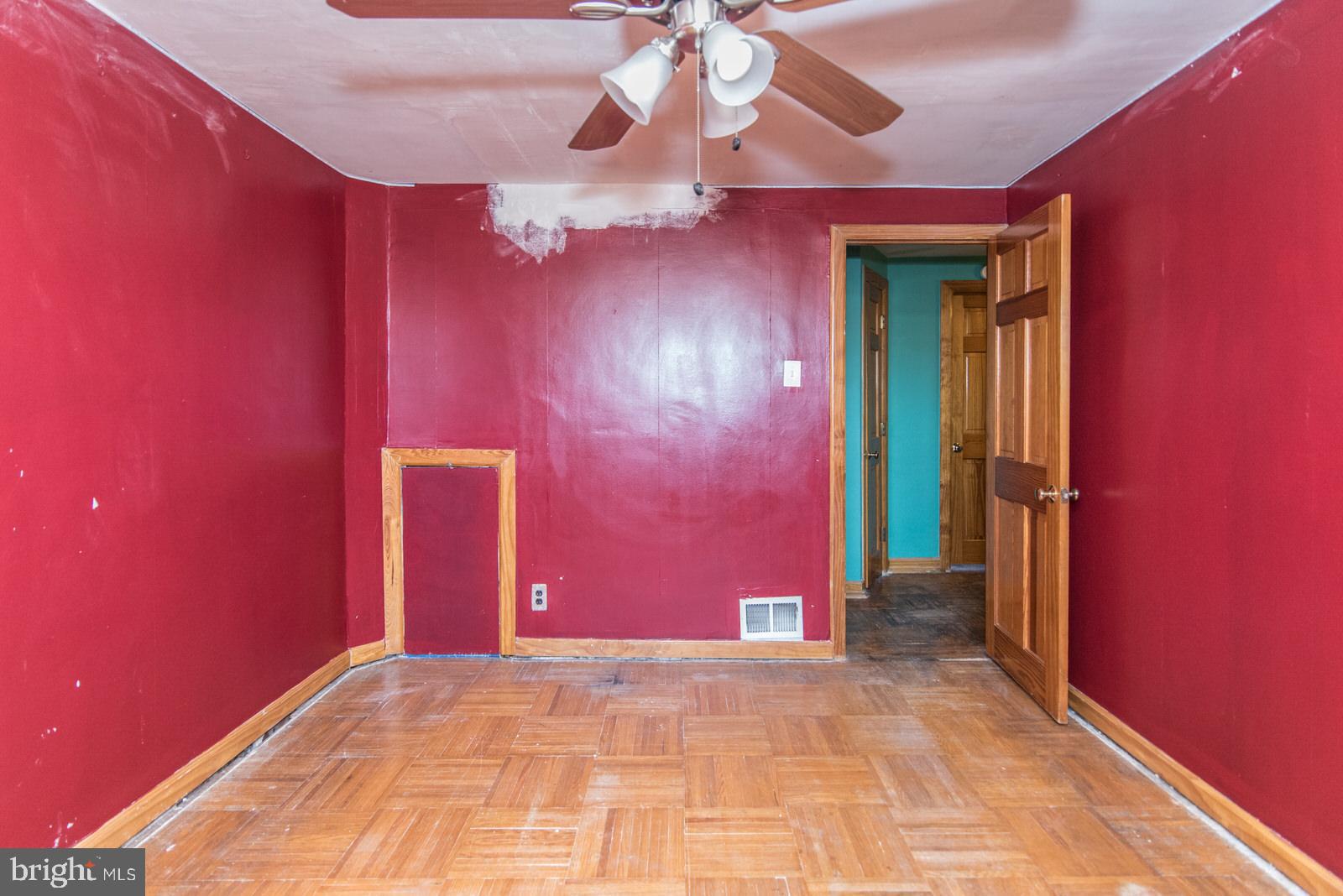 LAWNCREST - Residential