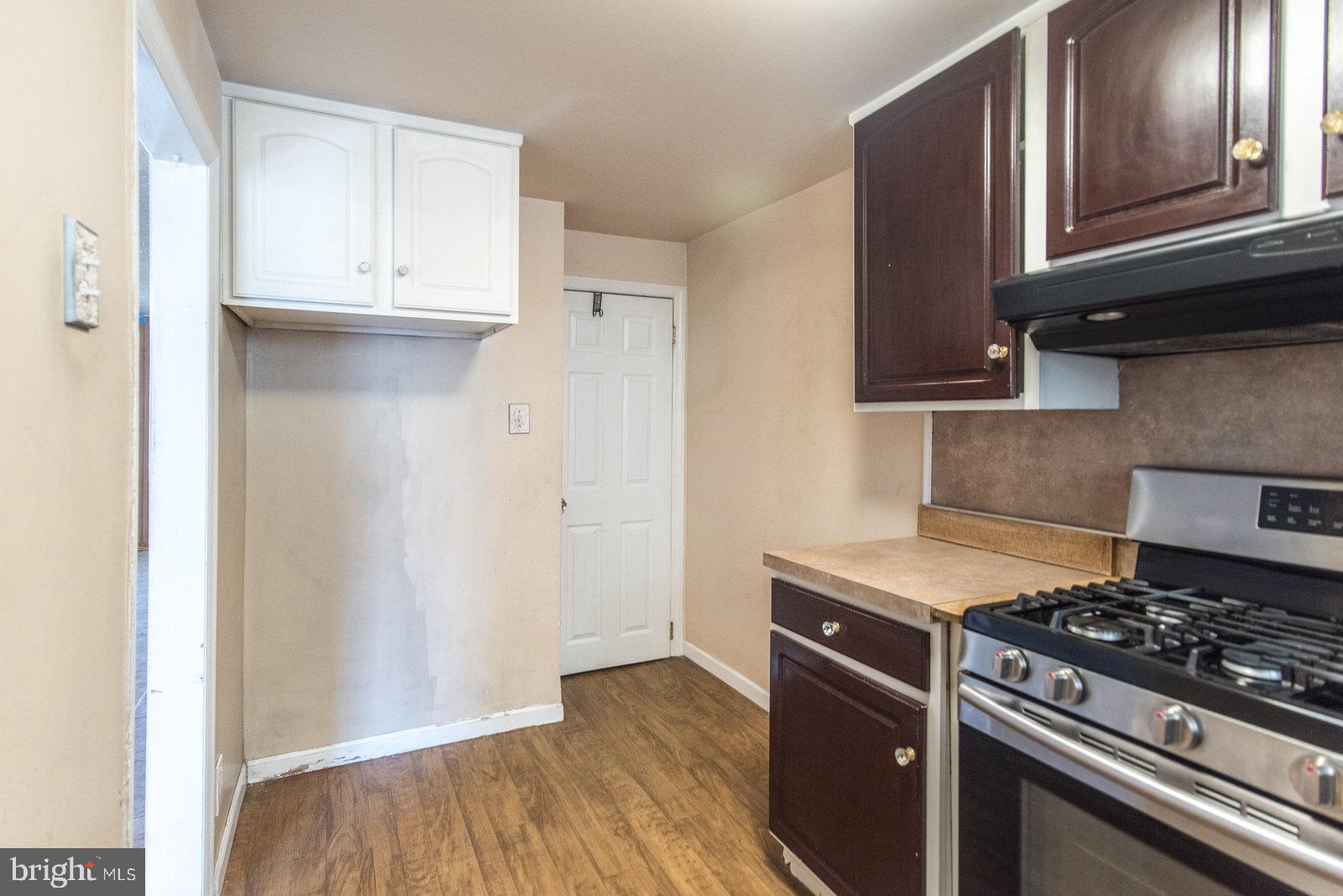 LAWNCREST - Residential