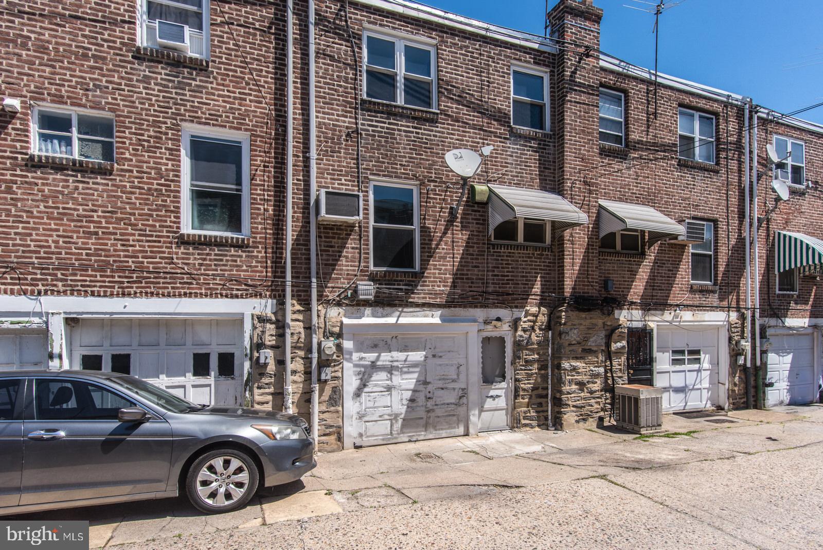 LAWNCREST - Residential